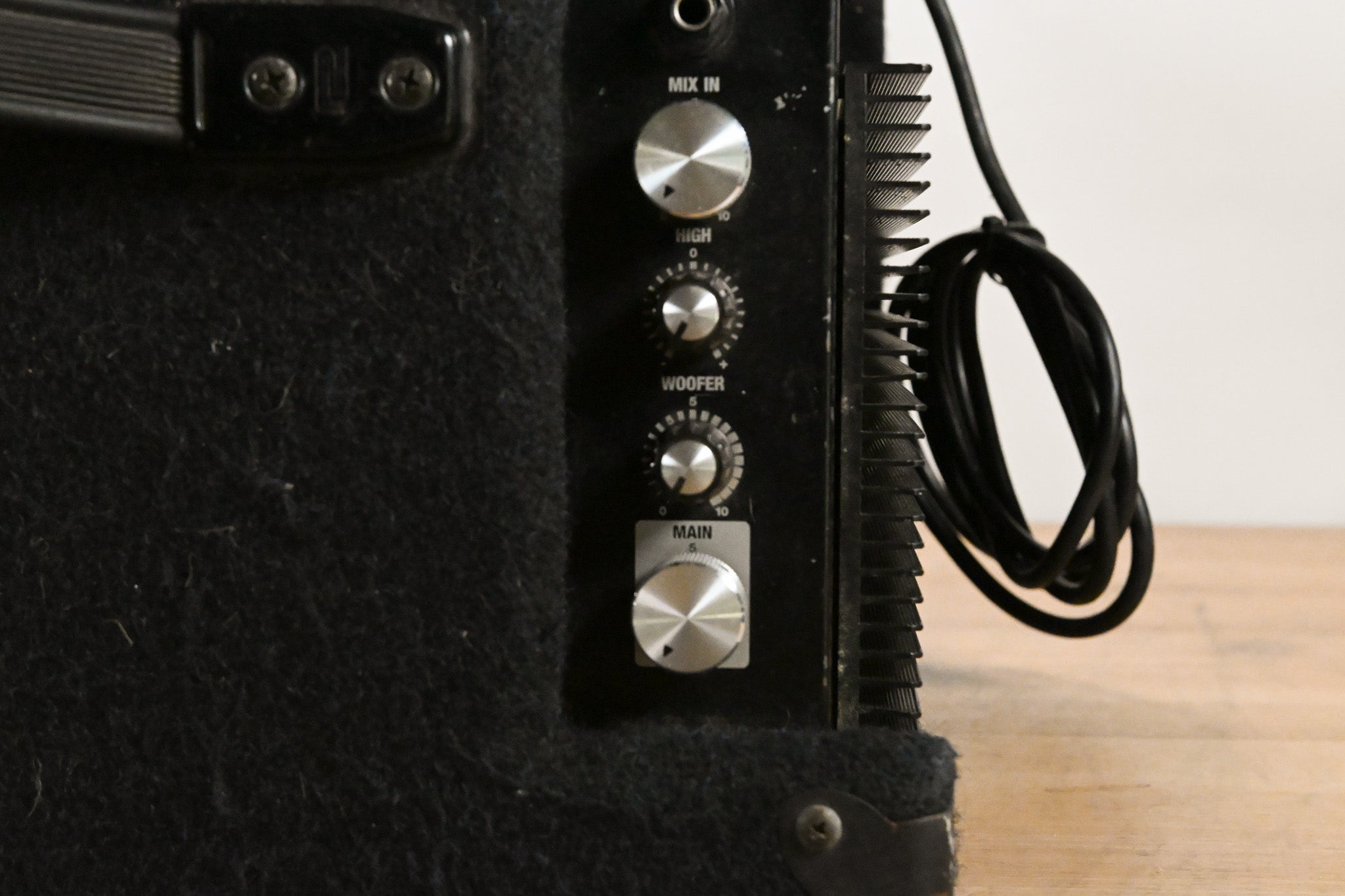 Roland PM-3 Personal Monitor System (Woofer Unit Only)