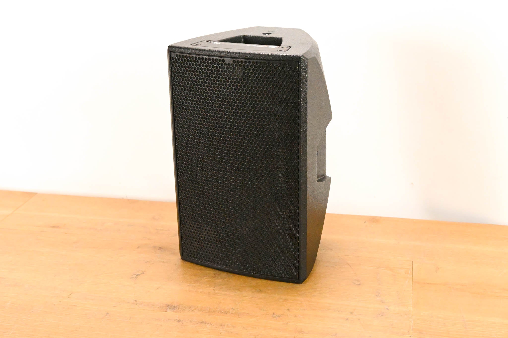 d&b audiotechnik E6 2-Way Passive Coaxial Loudspeaker