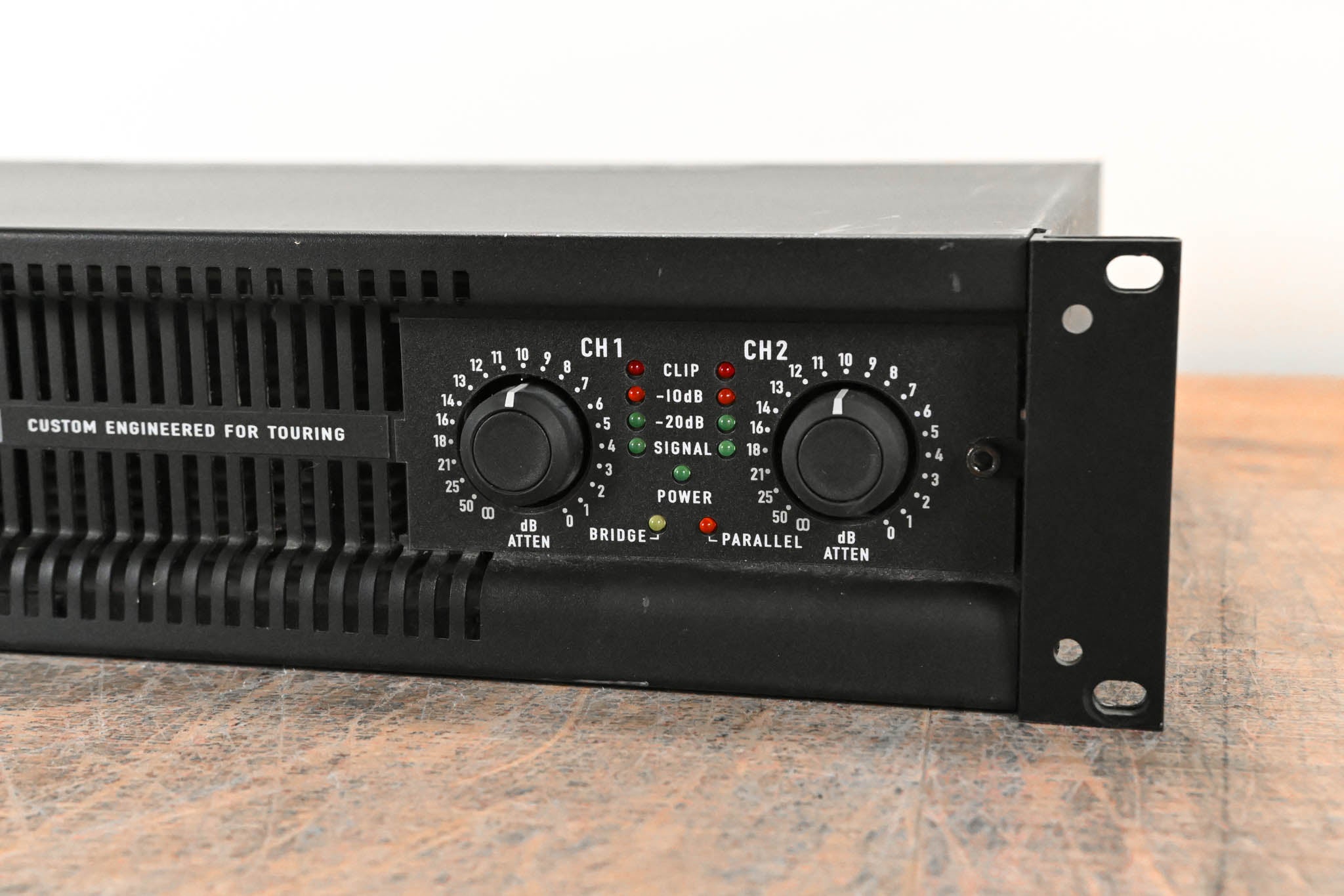 QSC PL230 PowerLight 2 Series 2-Channel 1500W Power Amplifier