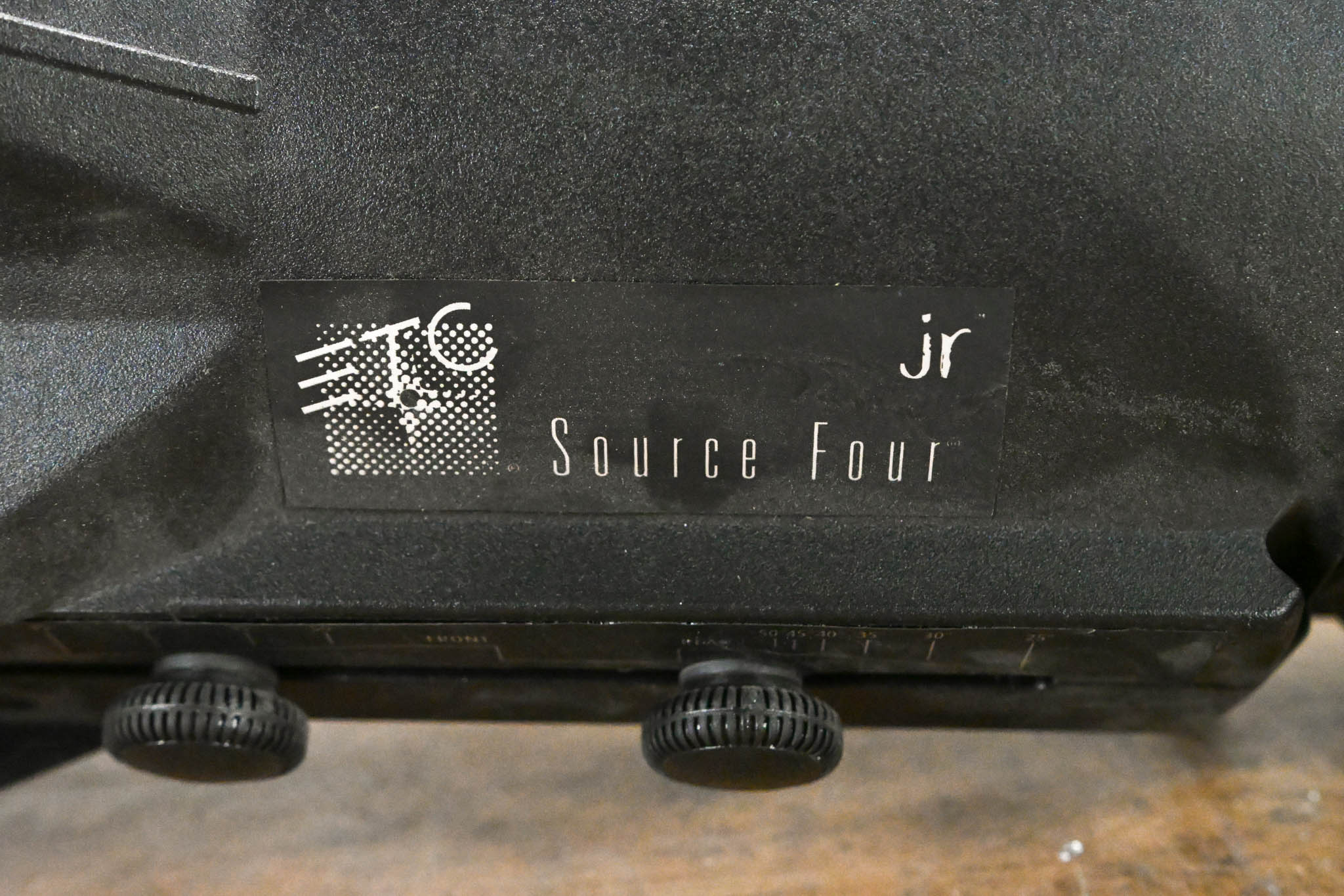 ETC Source Four Jr 25-50 Degree Zoom 575 Ellipsoidal Light