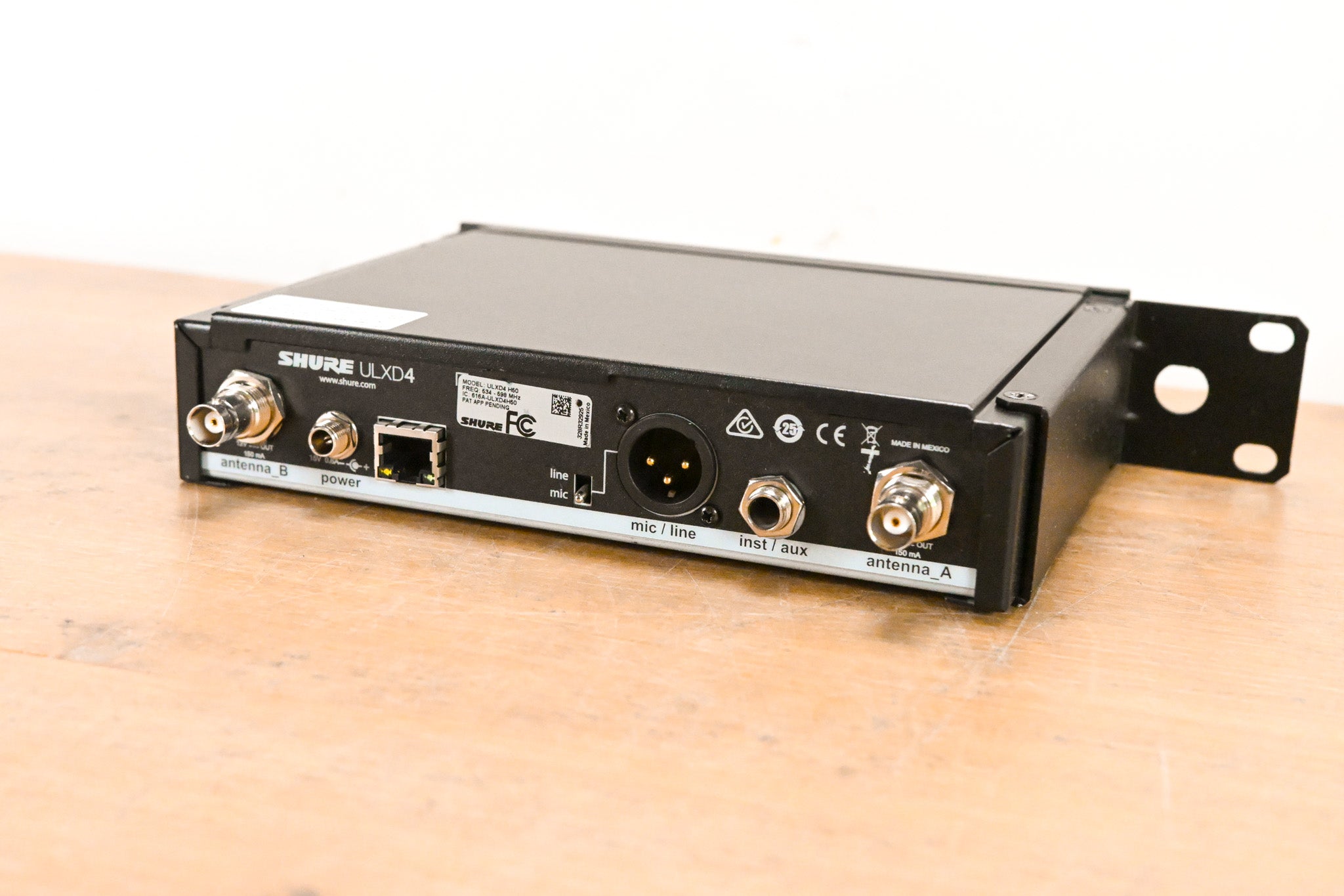 Shure ULXD4 Digital Wireless Receiver - H50 Band: 534-598 MHz (NO PSU)