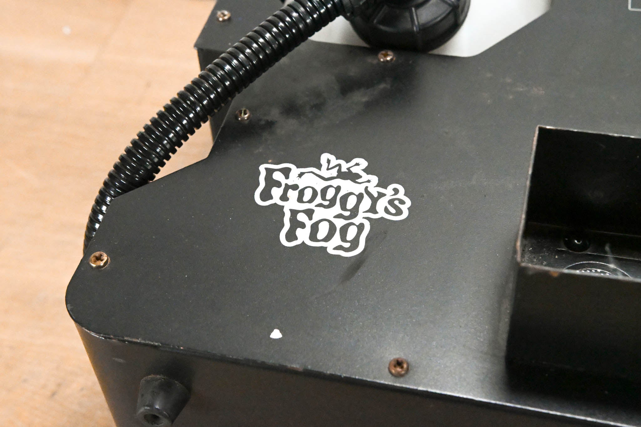 Froggy's Fog Hyperion D6 Dual-Color 1600W Upshot Fog Machine (NO PSU)