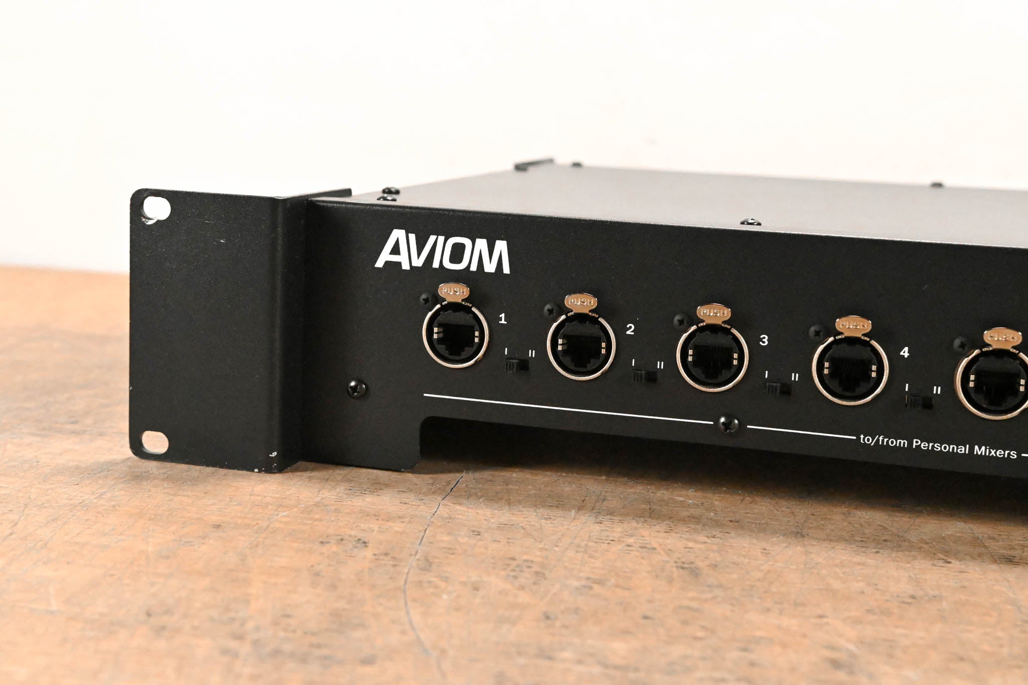 Aviom D800 A-Net Distributor