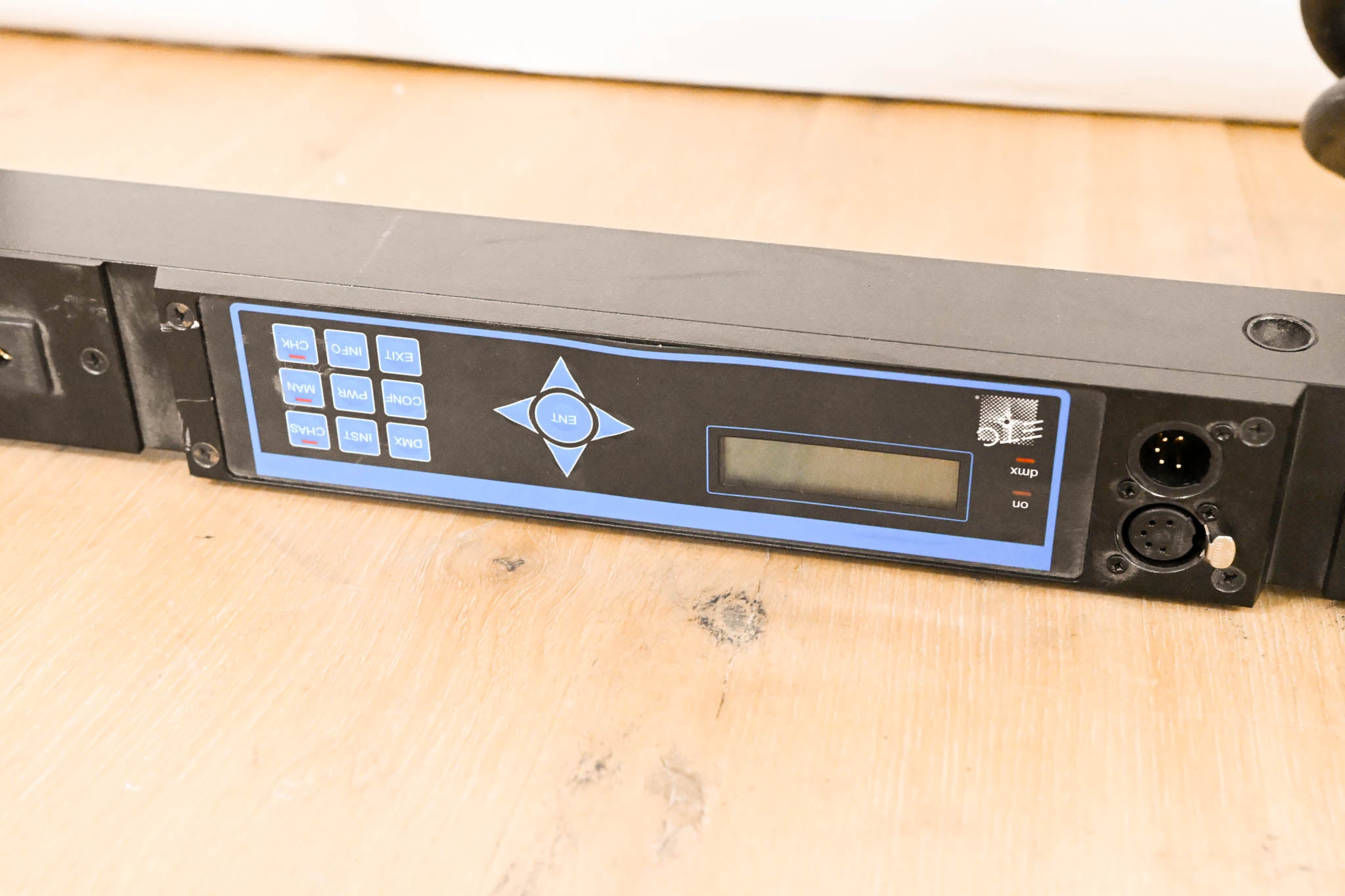 ETC SB6-10M 6 x 10A (1200W) SmartBar with Stage Pin Connectors
