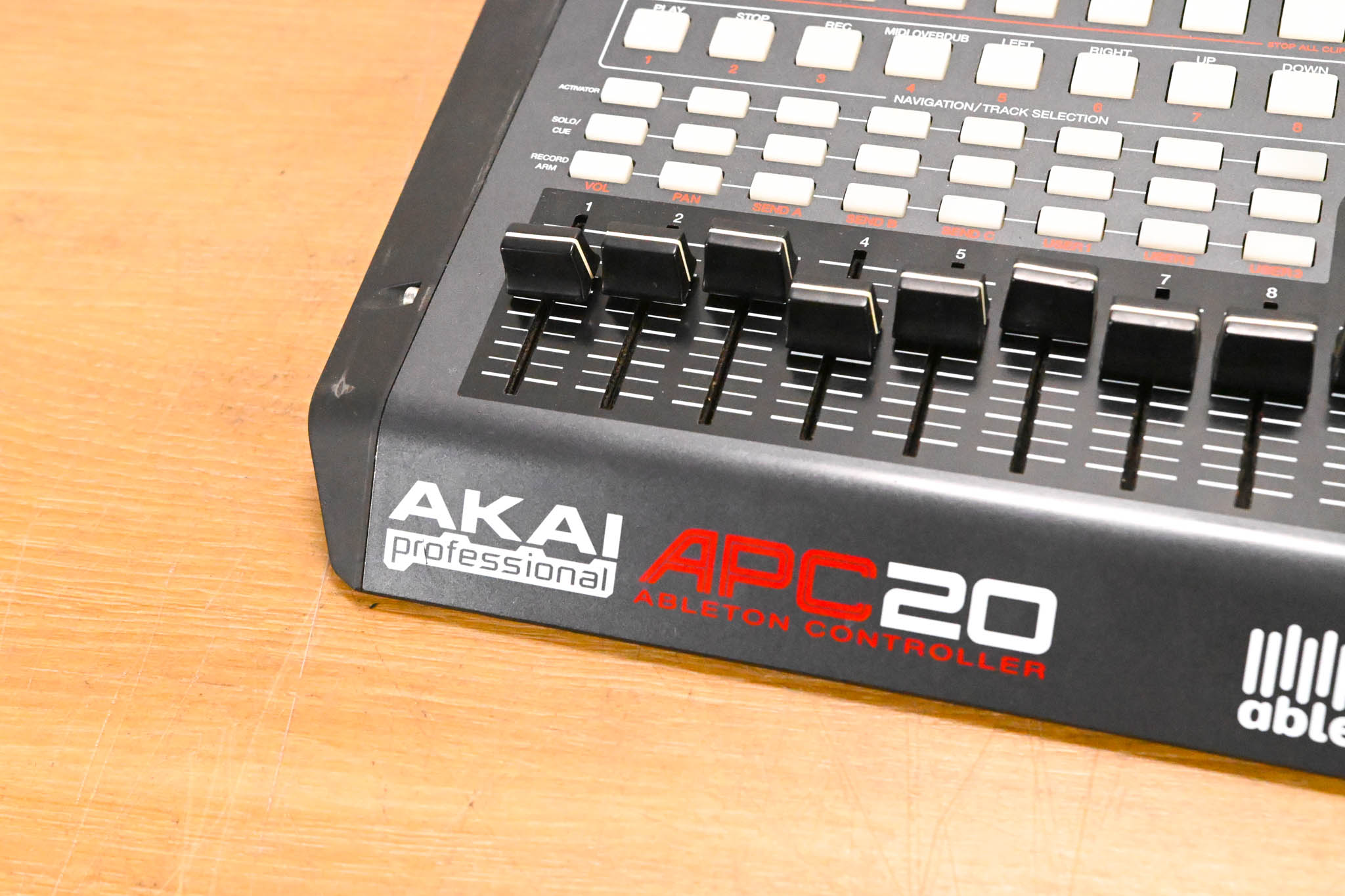 Akai APC20 Compact Professional Ableton Controller (NO POWER SUPPLY)