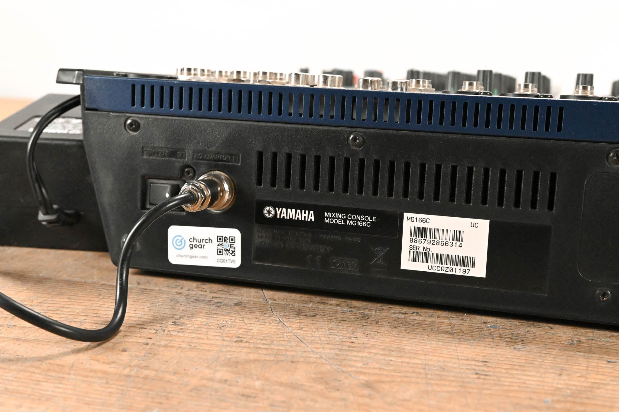 Yamaha MG166C 16-Channel Mixing Console