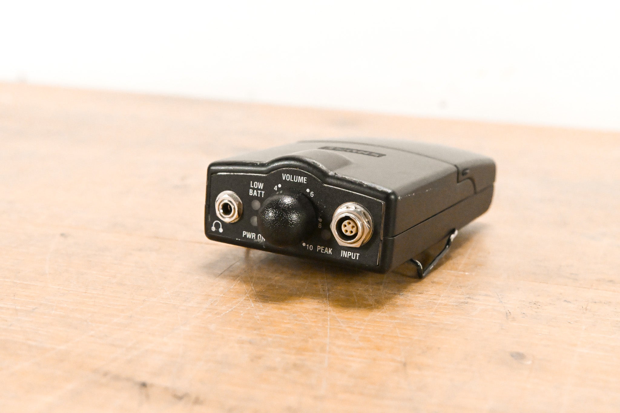 Shure P6HW Wired Bodypack Receiver