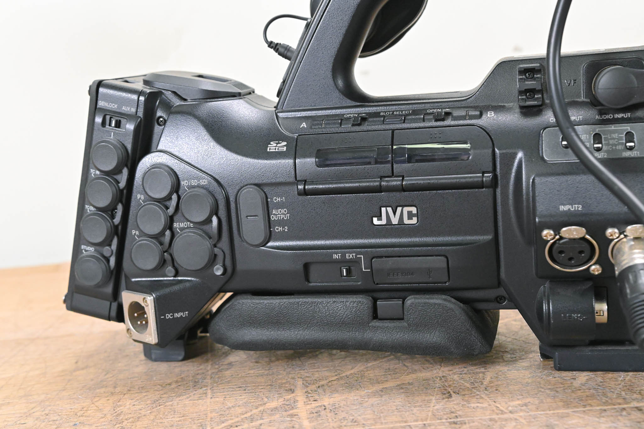 JVC GY-HM790CHU ProHD ENG / Studio Camera