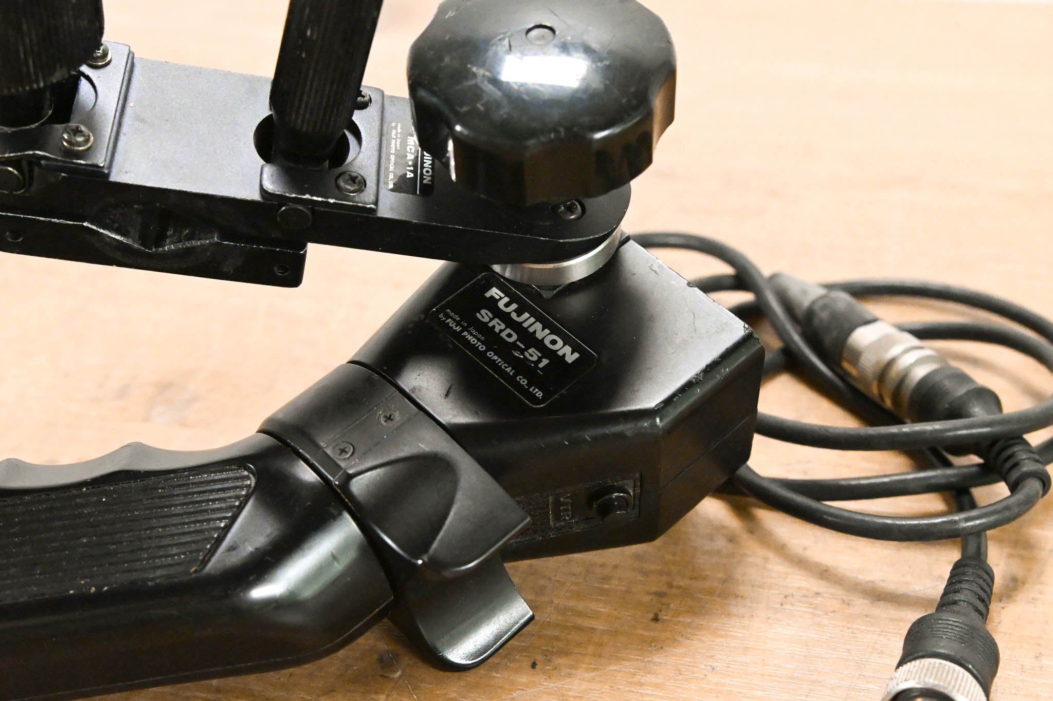 Fujinon SRD-51 Zoom Controller w/ MCA-1A Mounting Clamp