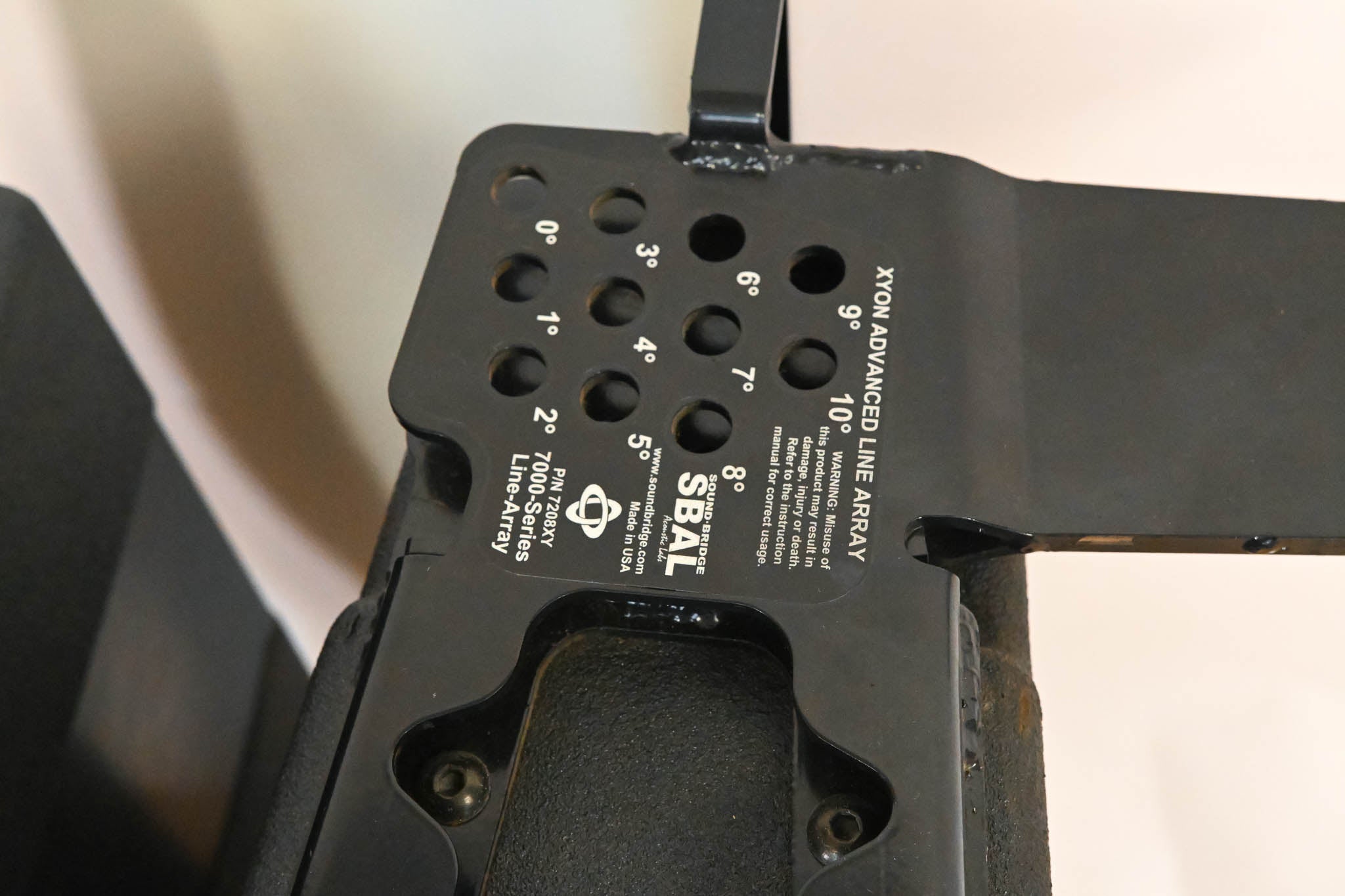 Soundbridge Xyon 7208XY Compact Line-Array Speaker (PAIR)