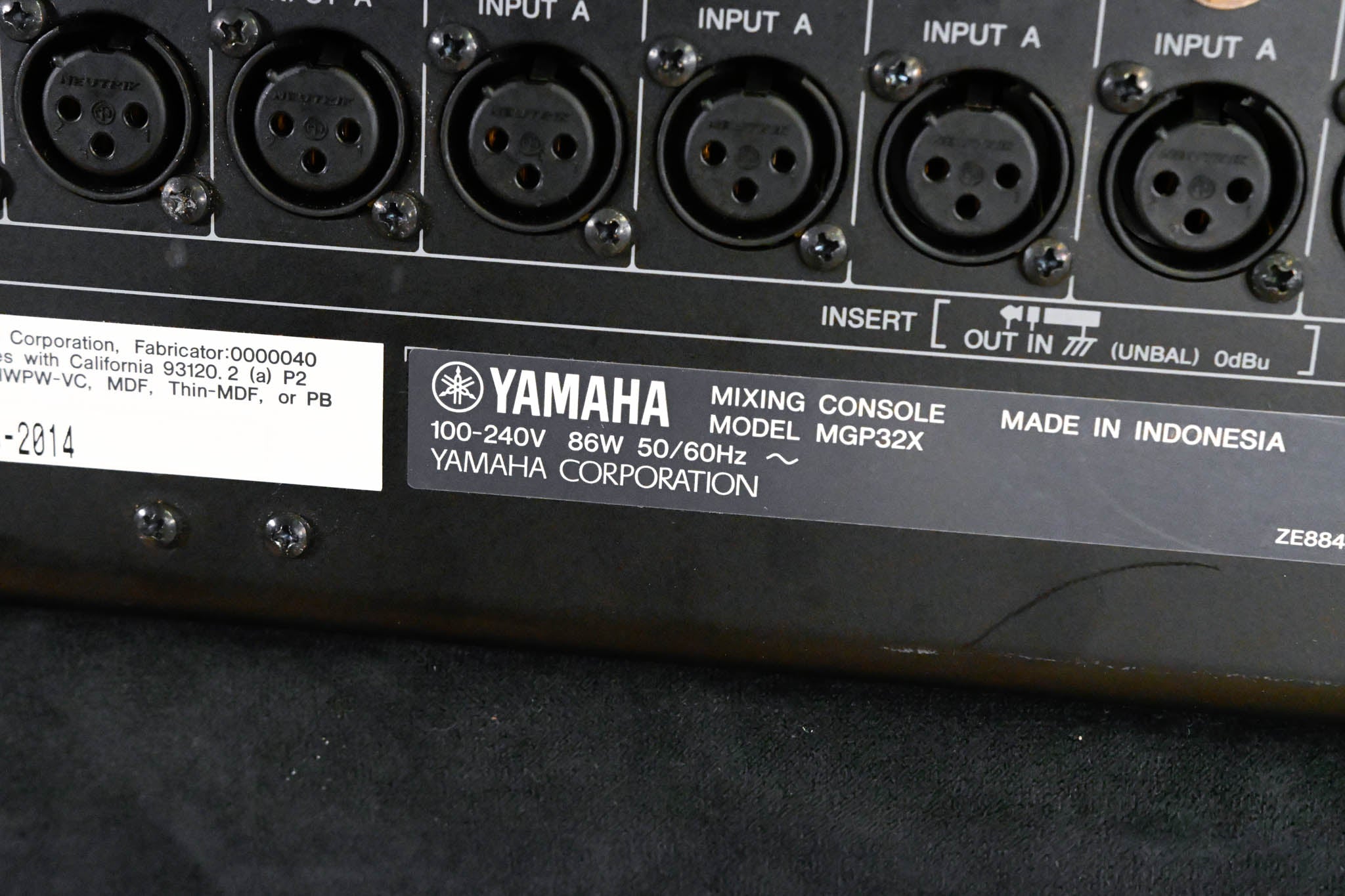 Yamaha MGP32X 32-Channel Mixer with USB and Effects