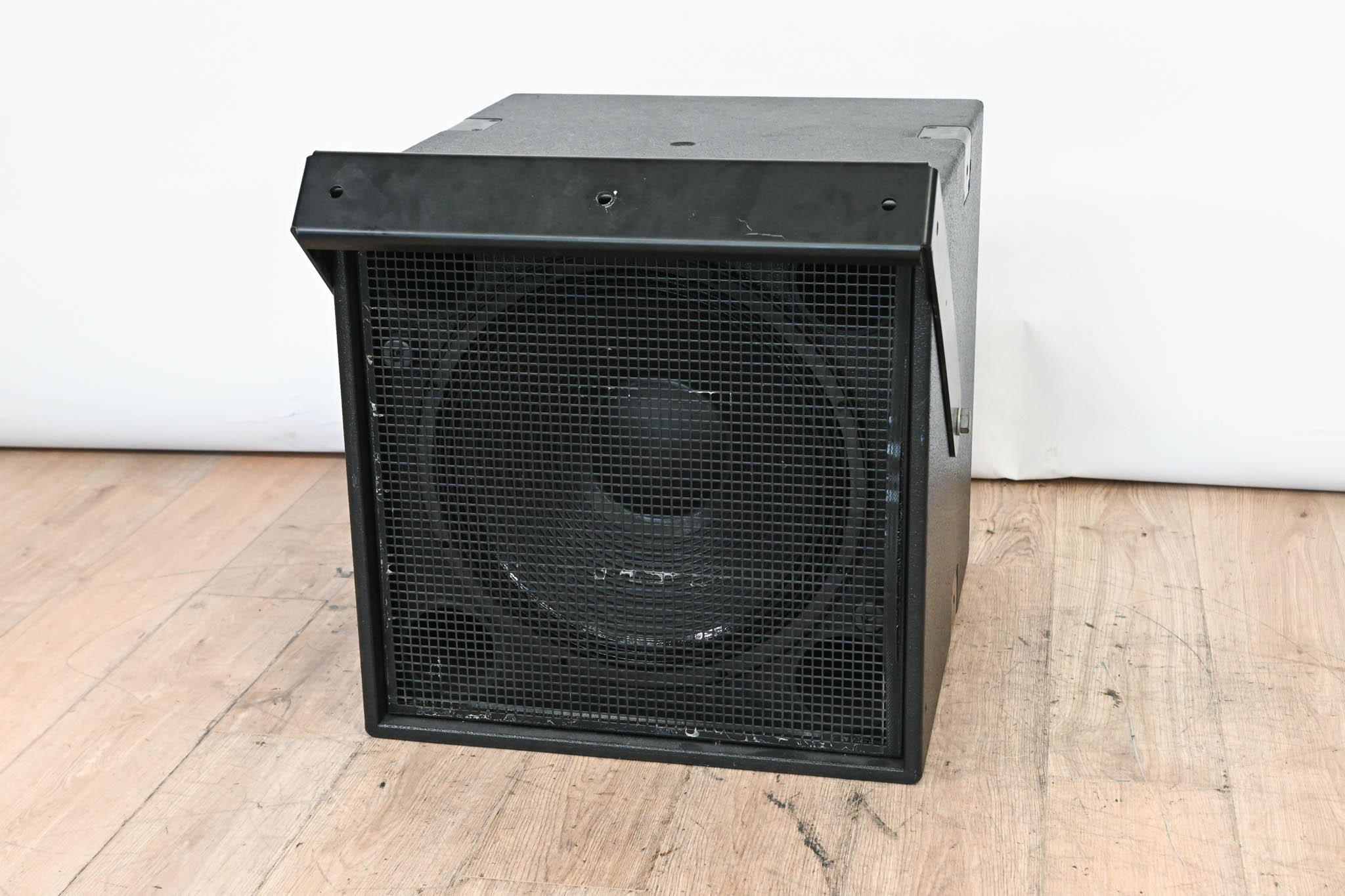 d&b audiotechnik Ci-SUB 18" Compact Bass-Reflex Passive Subwoofer