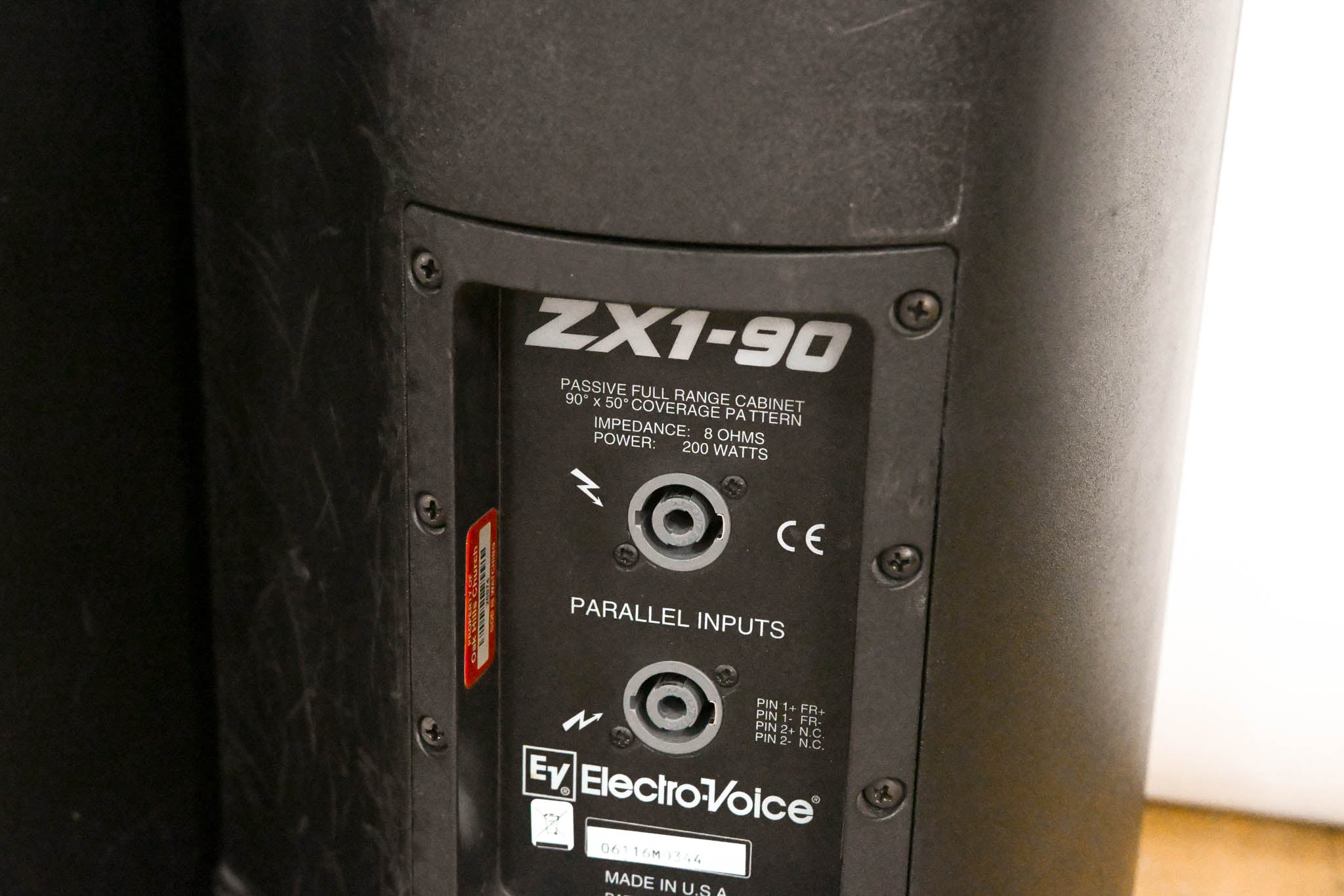 Electro-Voice (EV) ZX1-90 8-inch Two-Way Passive Loudspeaker (PAIR)