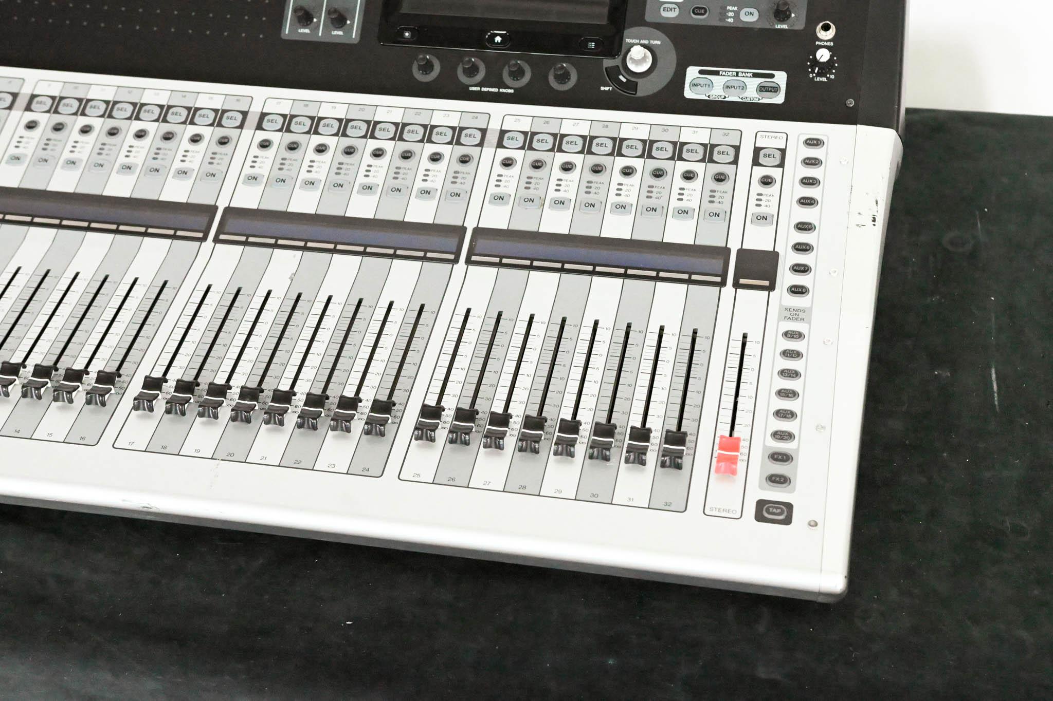 Yamaha TF5 32-Input Digital Mixing Console
