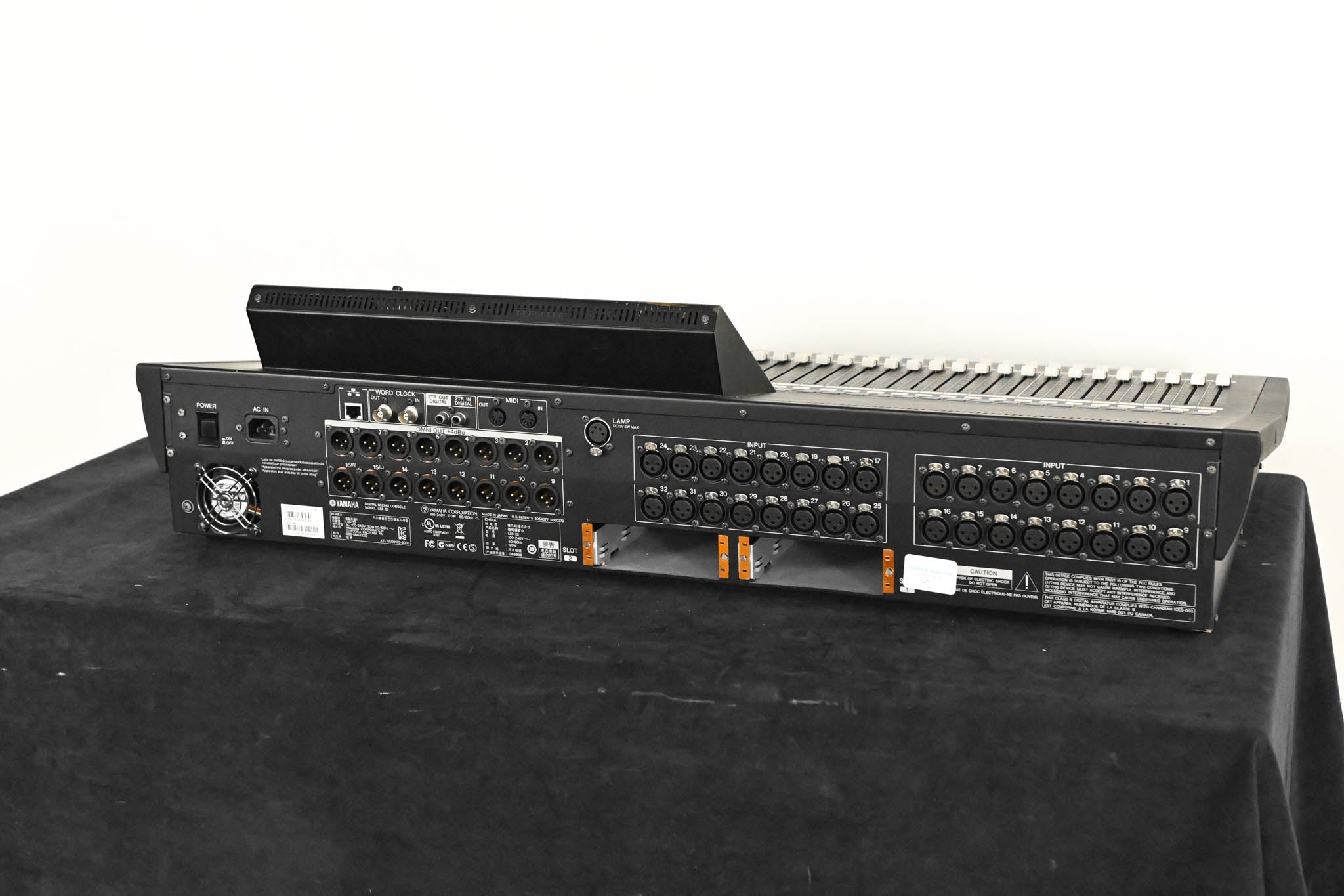 Yamaha LS9-32 32-Input Digital Mixing Console