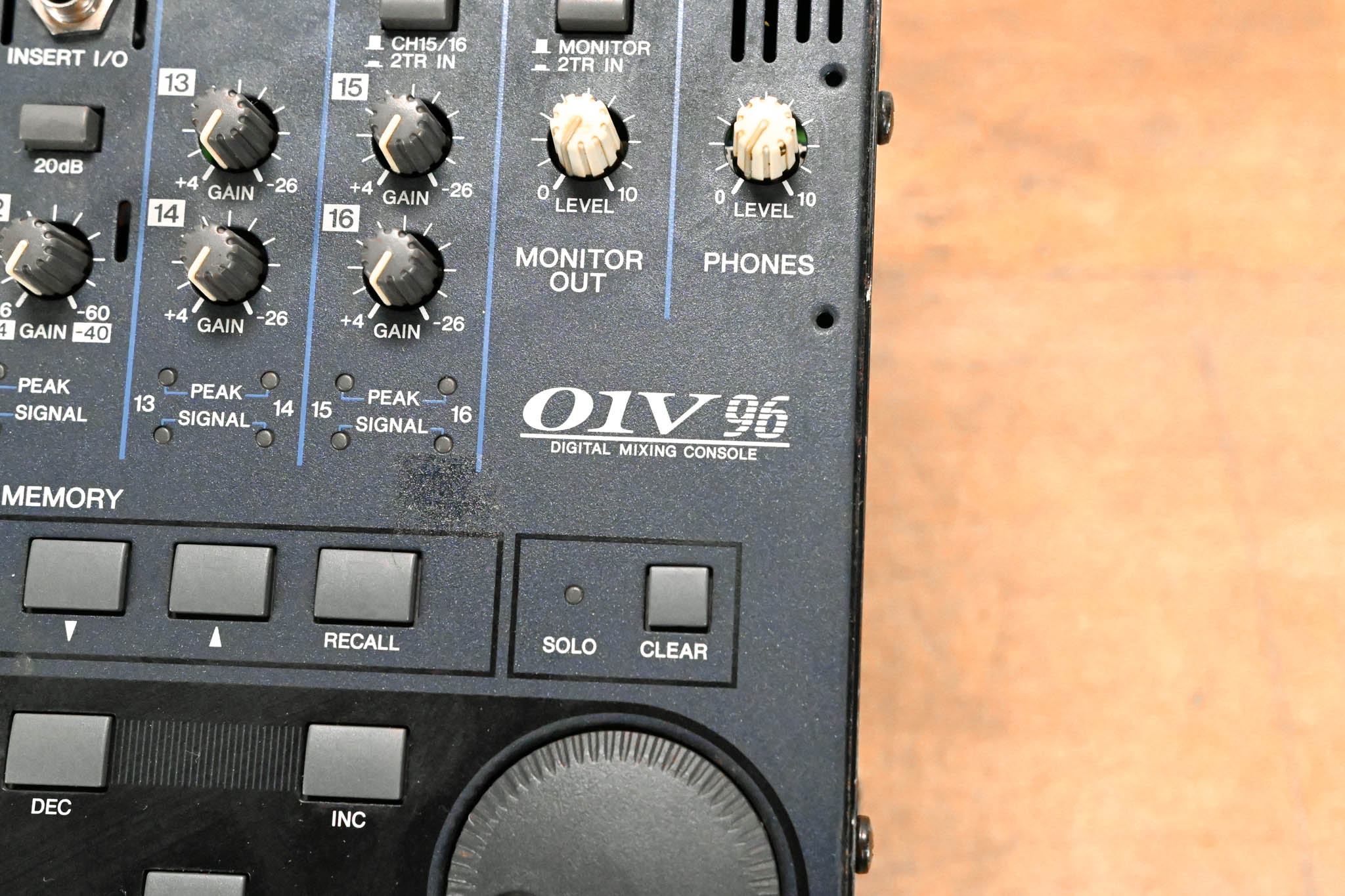 Yamaha 01V96 24-Bit/96k Digital Recording Mixer