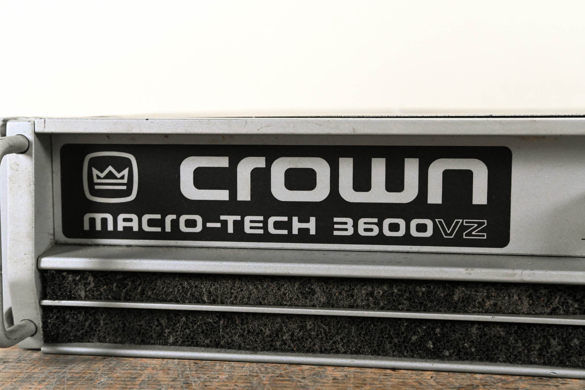 Crown Macro-Tech 3600VZ 2-Channel Power Amplifier