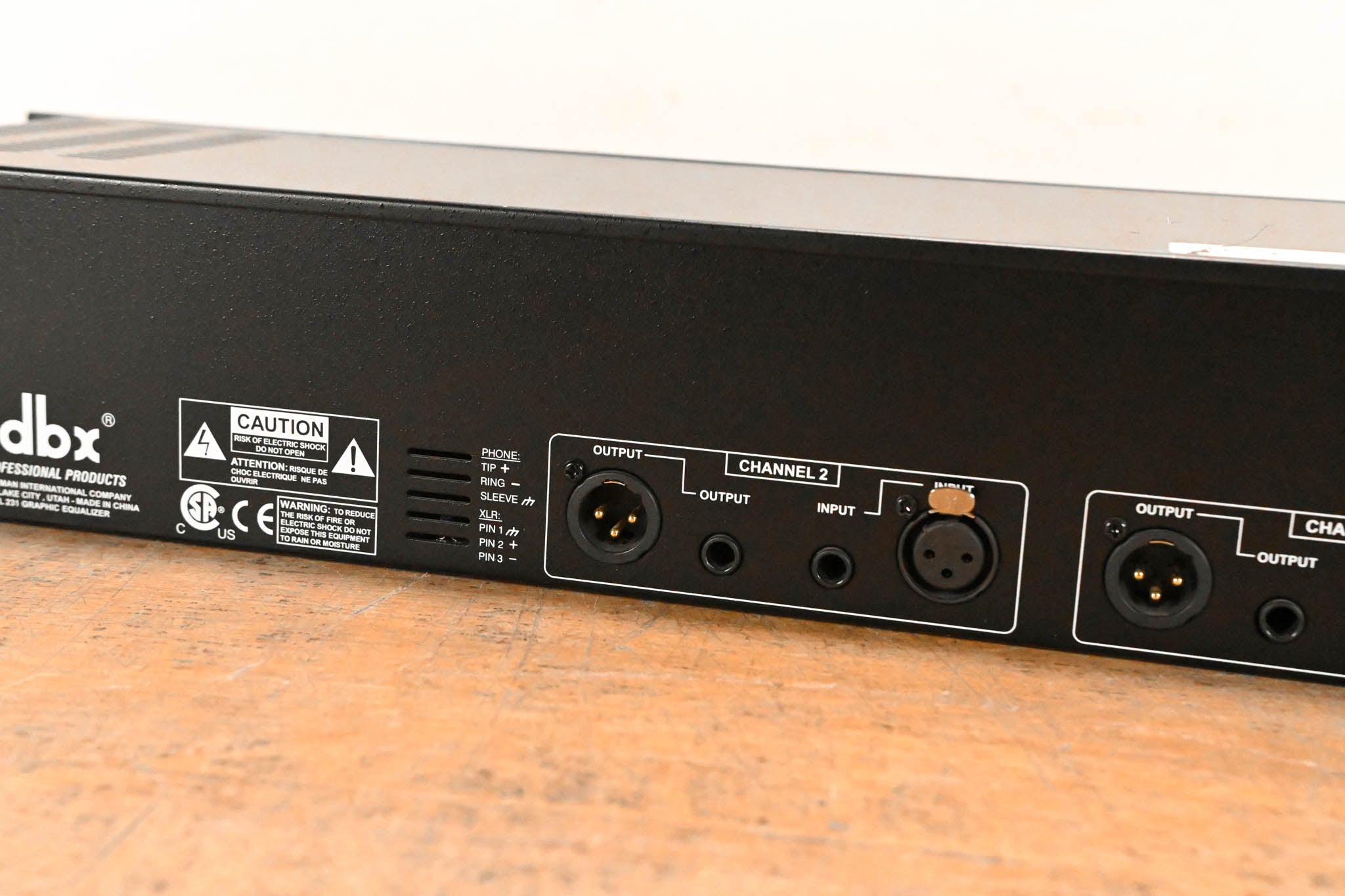 dbx 231 Dual-Channel 31-Band Graphic Equalizer