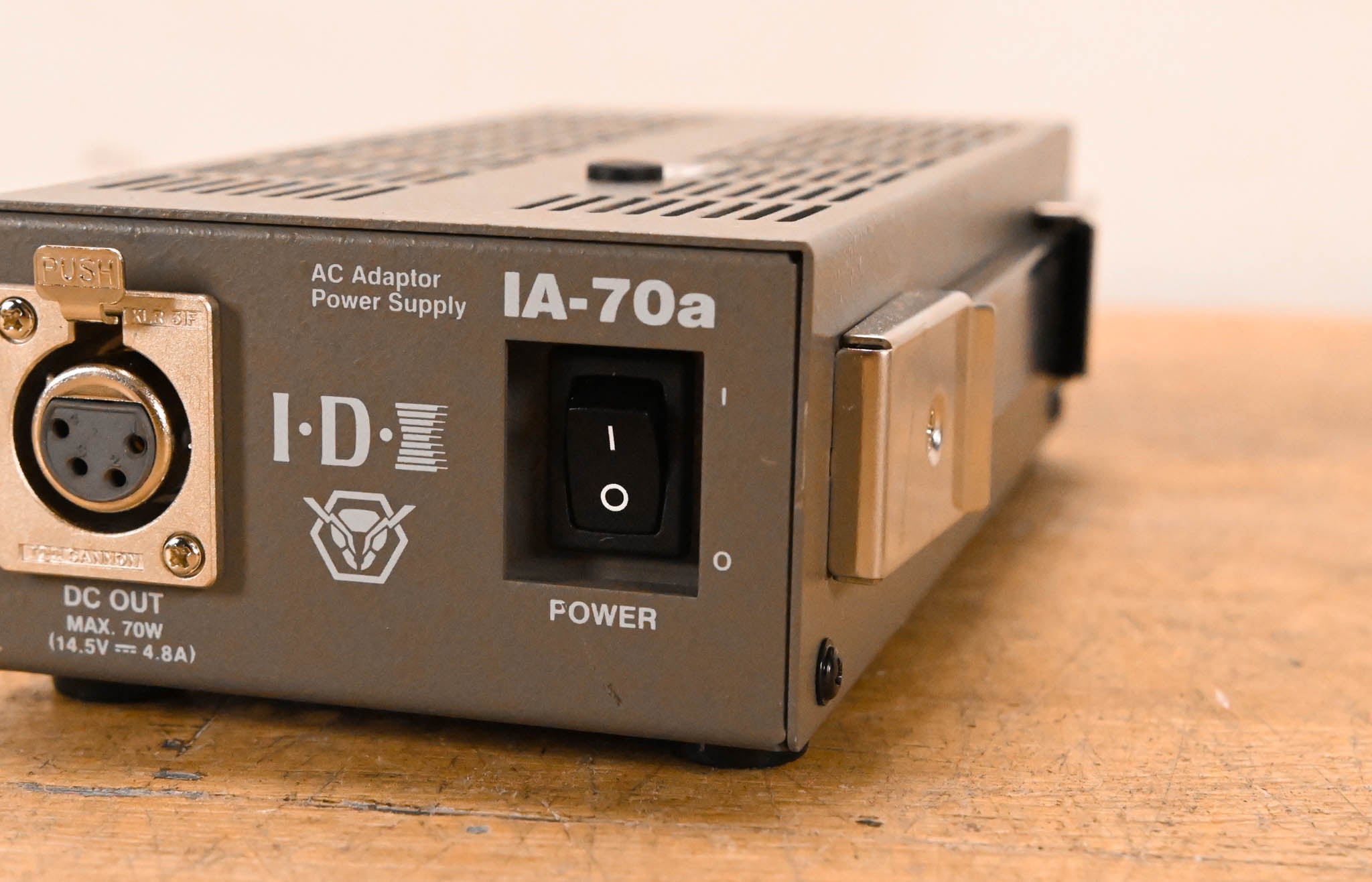 IDX System Technology IA-70a Single-Channel DC Power Supply