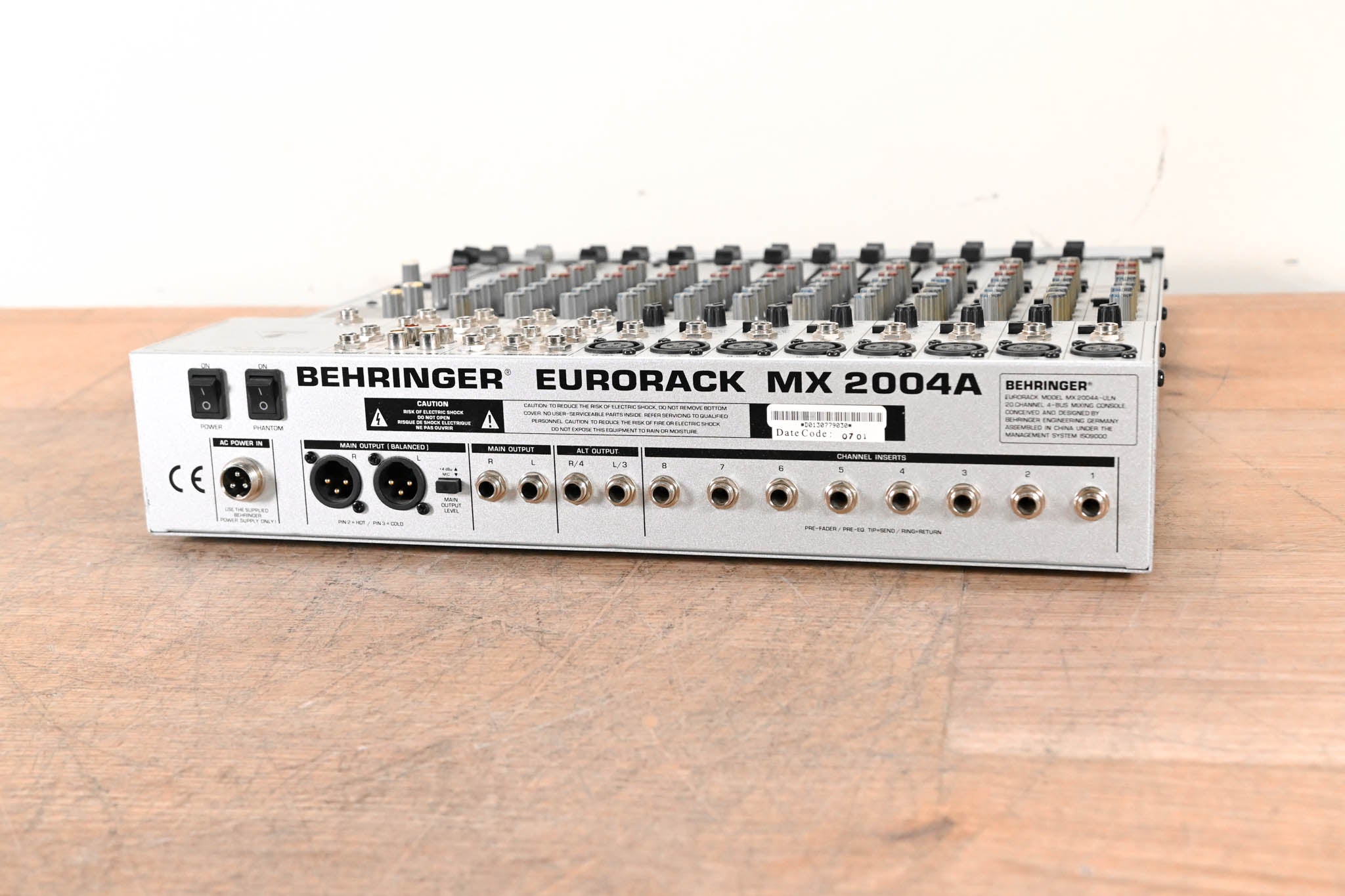 Behringer Eurorack MX2004A 20-Channel 4-Bus Mixing Console