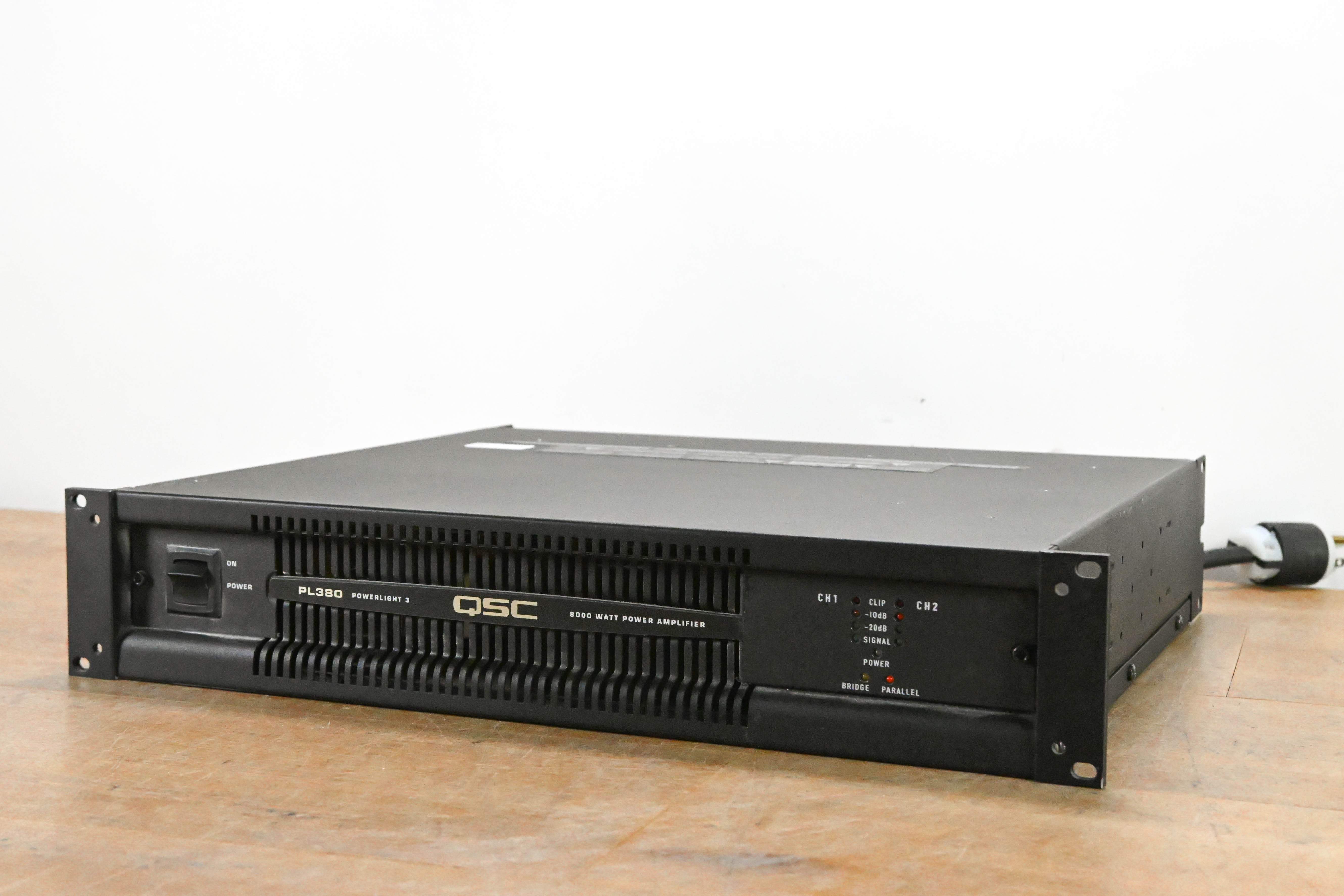 QSC PL380 Powerlight 3 Series 2-Channel Power Amplifier