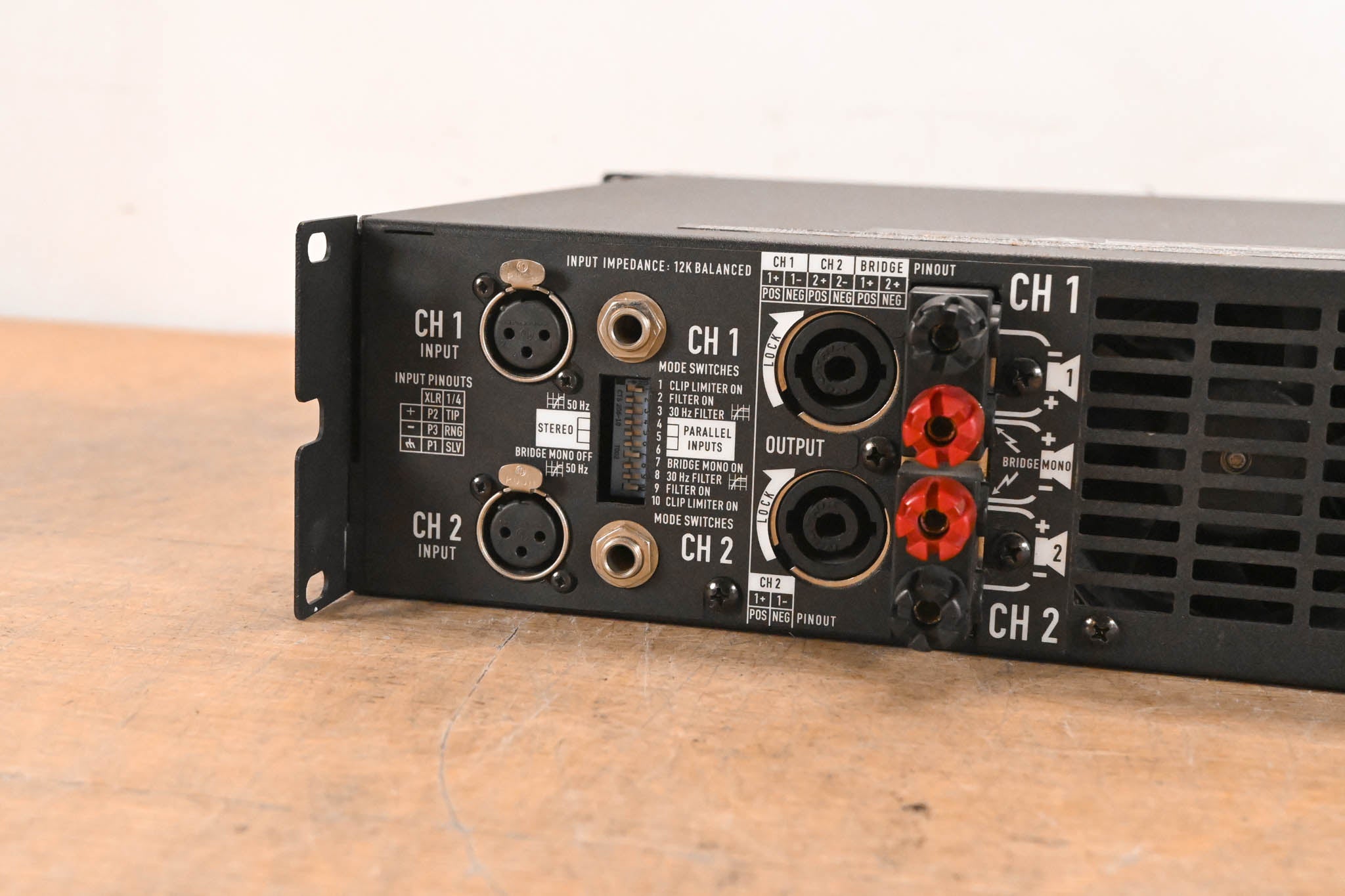 QSC PLX2402 2-Channel Power Amplifier