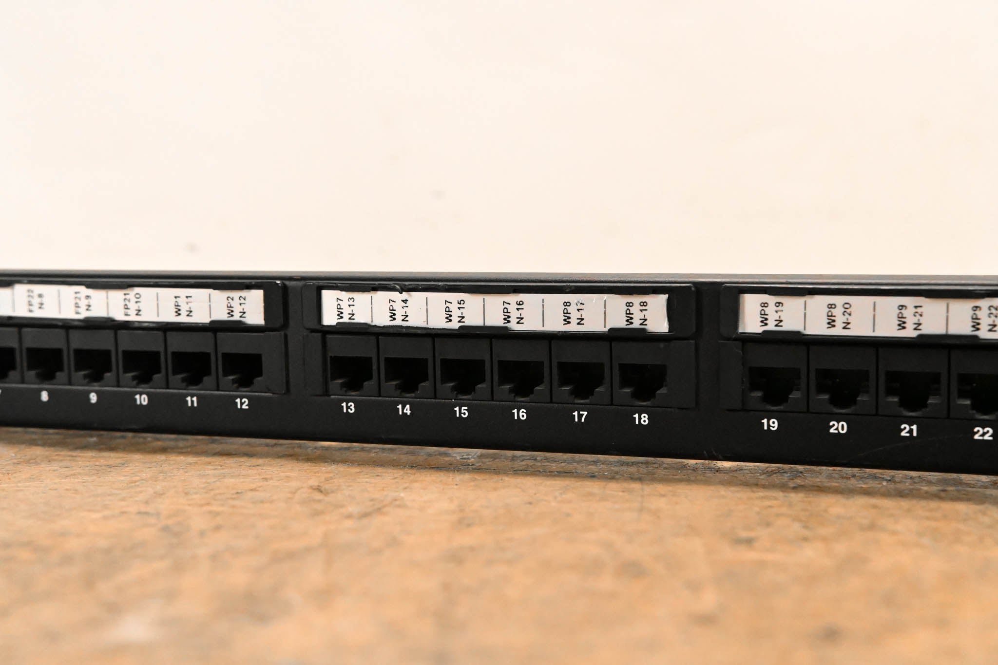 Leviton eXtreme 6+ 24-Port  Cat 6 Universal Patch Panel