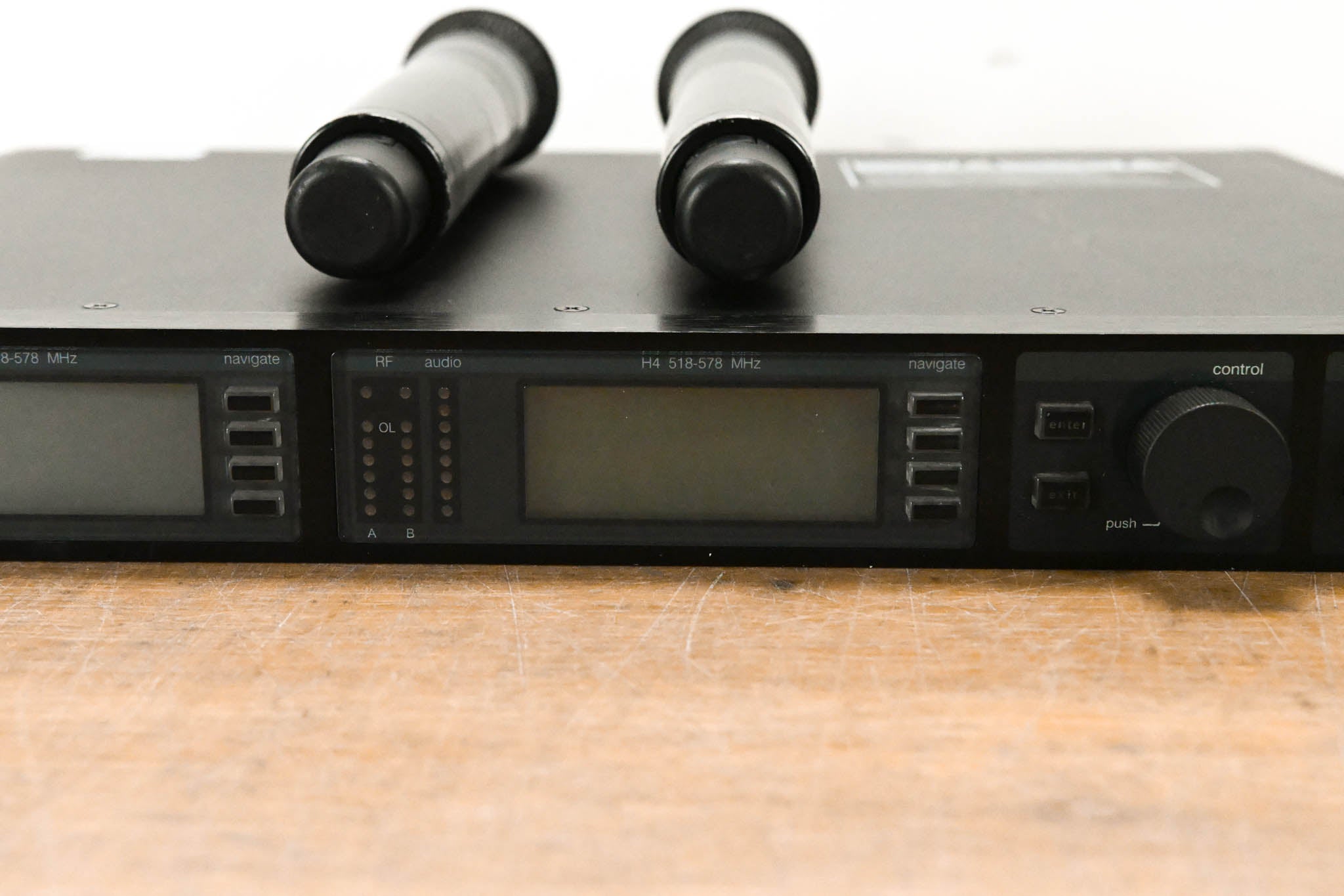 Shure UR4D Wireless Receiver w/ two UR2/SM87A Handheld Transmitters - H4