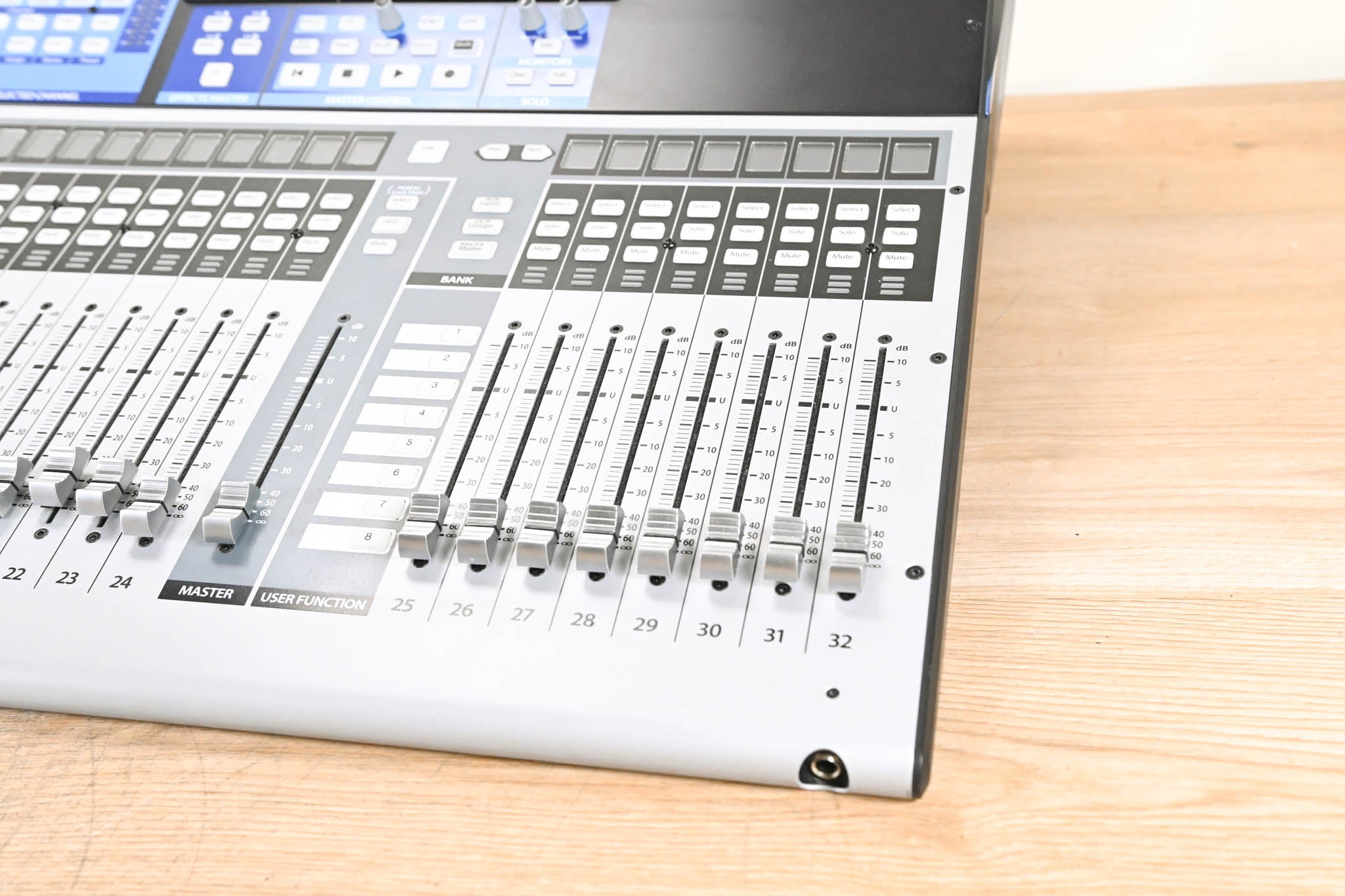 PreSonus StudioLive 32 32-Channel Digital Mixer with USB