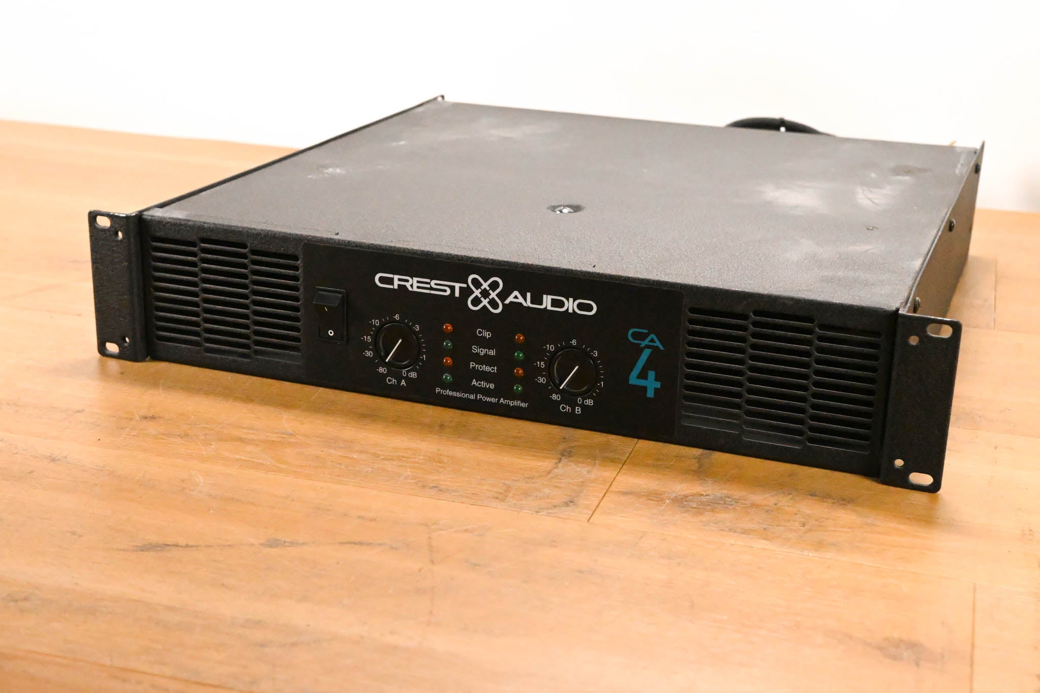 Crest Audio CA4 2-Channel Power Amplifier CG01YXP