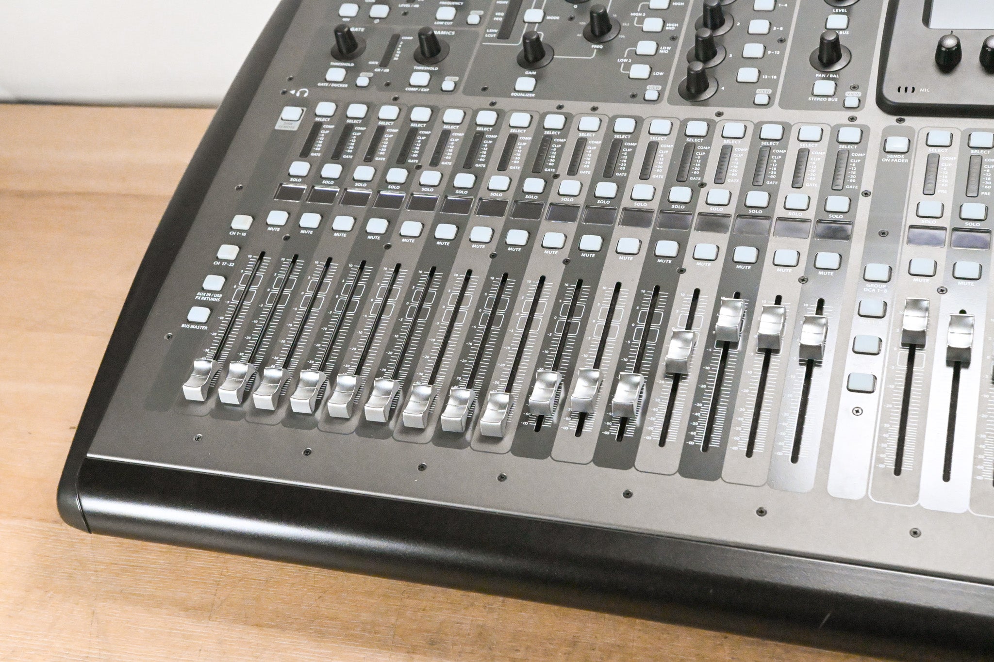 Behringer X32 40-Channel Digital Mixing Console