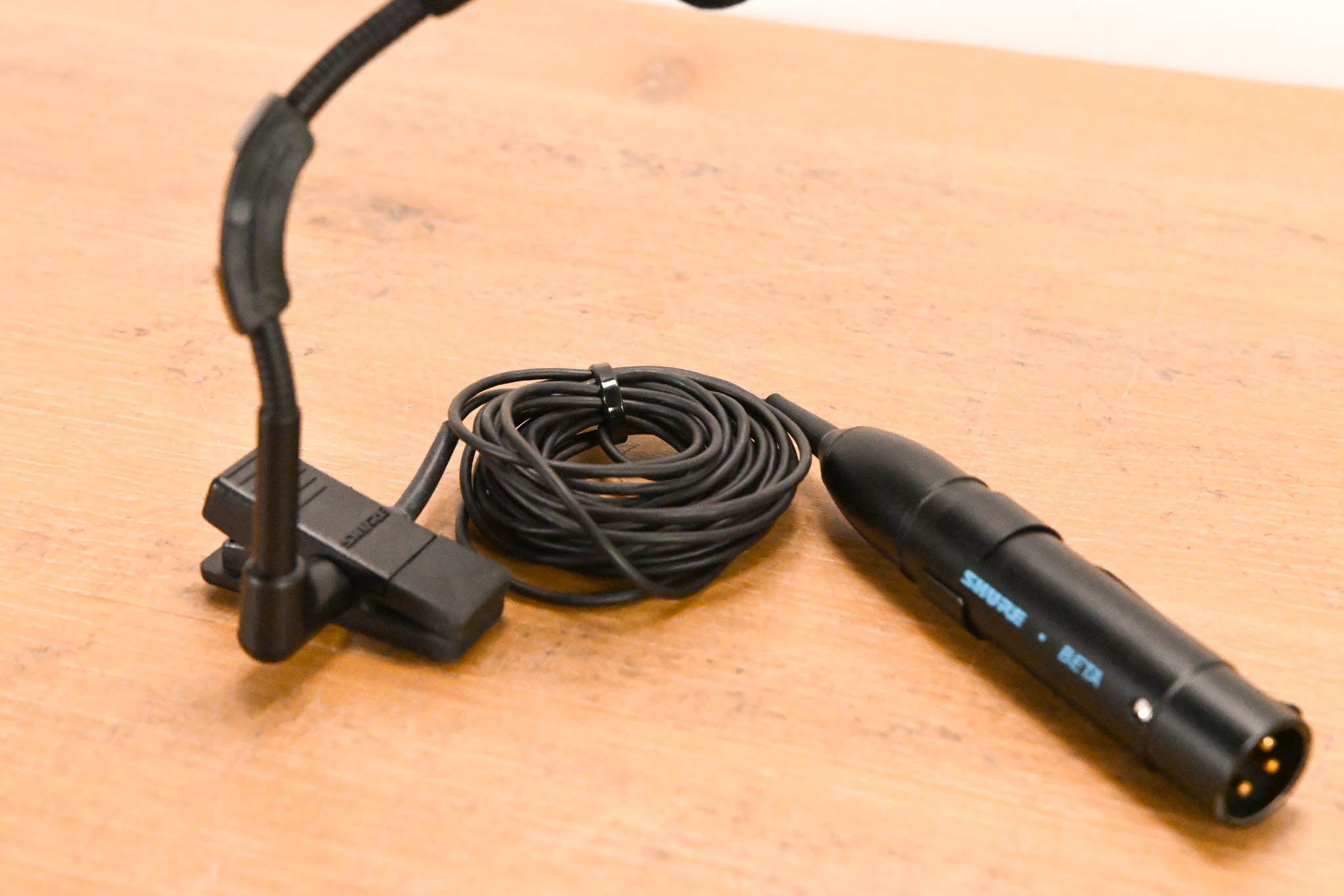 Shure Beta 98H/C Miniature Cardioid Condenser Instrument Microphone