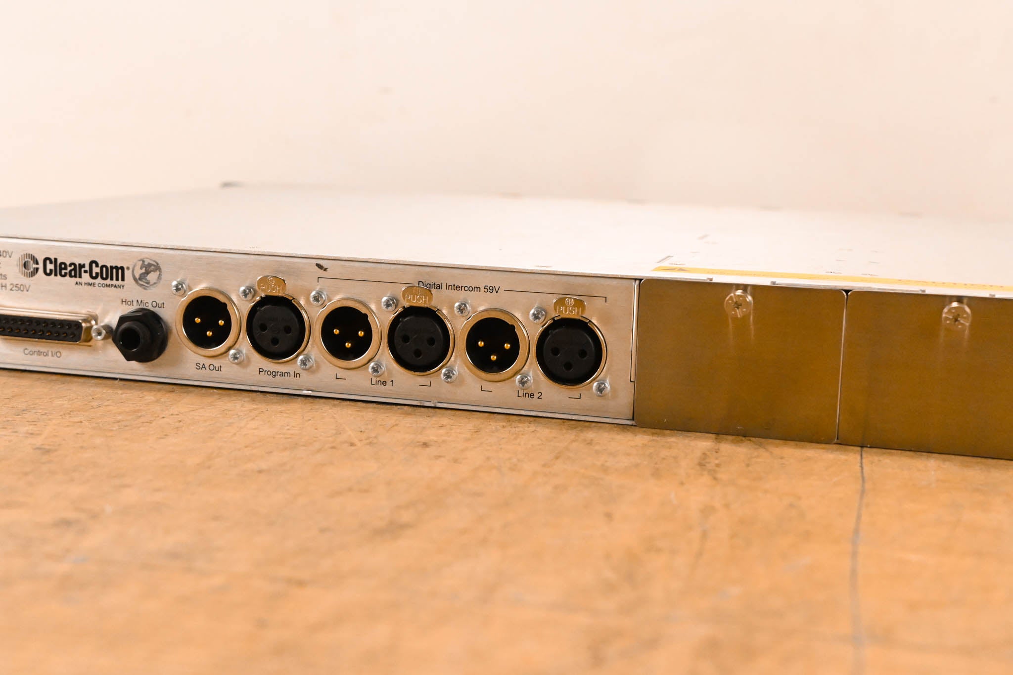 Clear-Com HelixNet HMS-4X 4-Channel Base Station