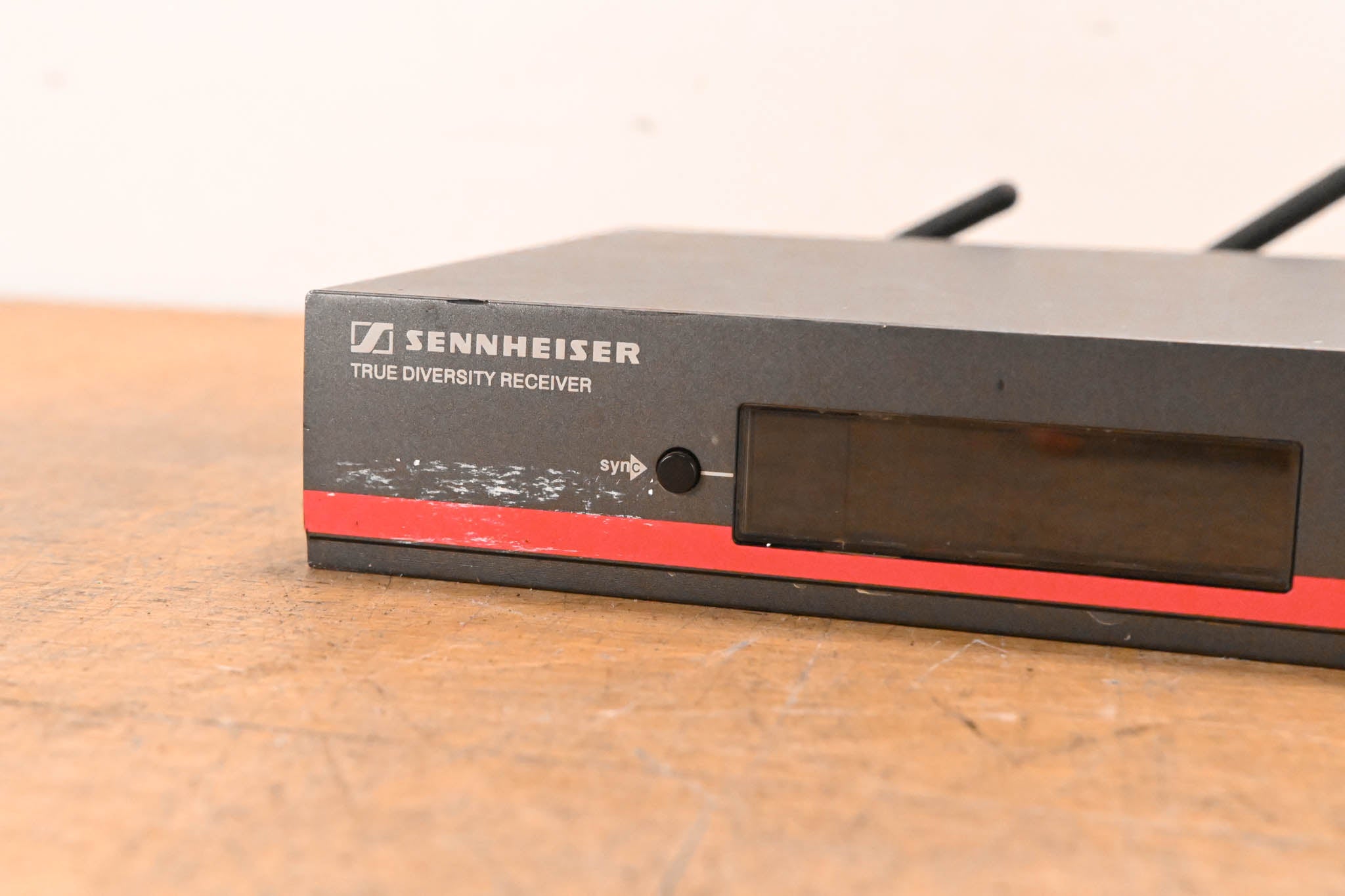 Sennheiser EM 100 G3 Wireless Receiver - 626-668 MHz (NO POWER SUPPLY)