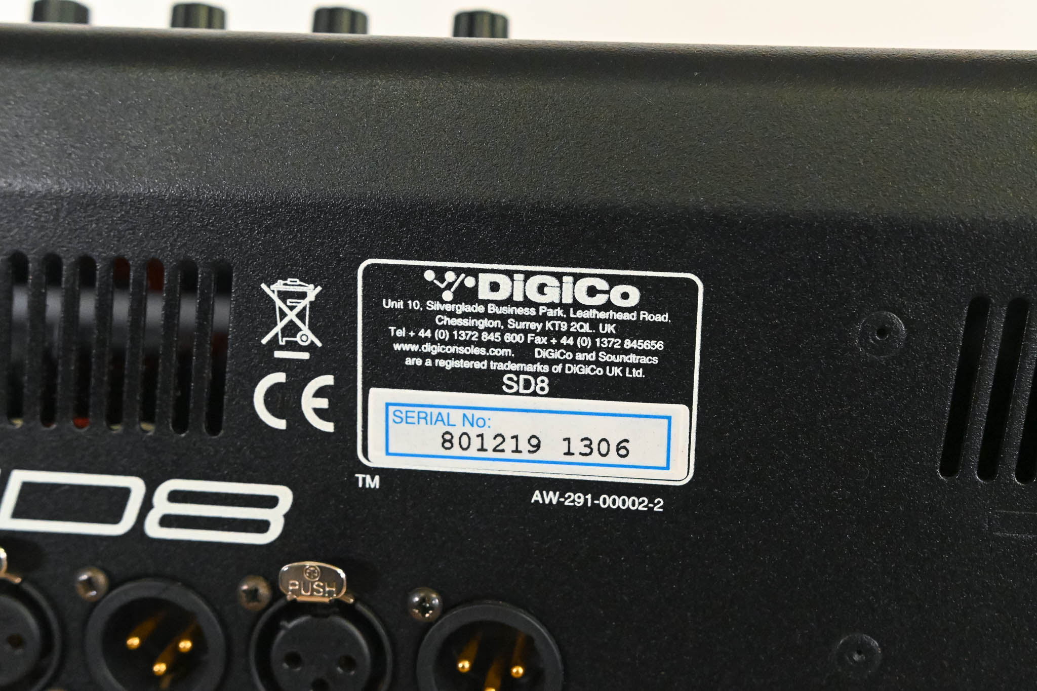 DiGiCo SD8 120-Channel Digital Mixing Console w/ Waves Card + ST Optical