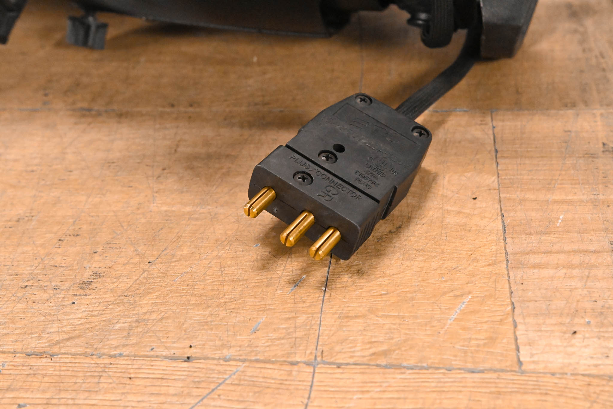 ETC Source Four Zoom 25-50 Degree 750 Ellipsoidal Light