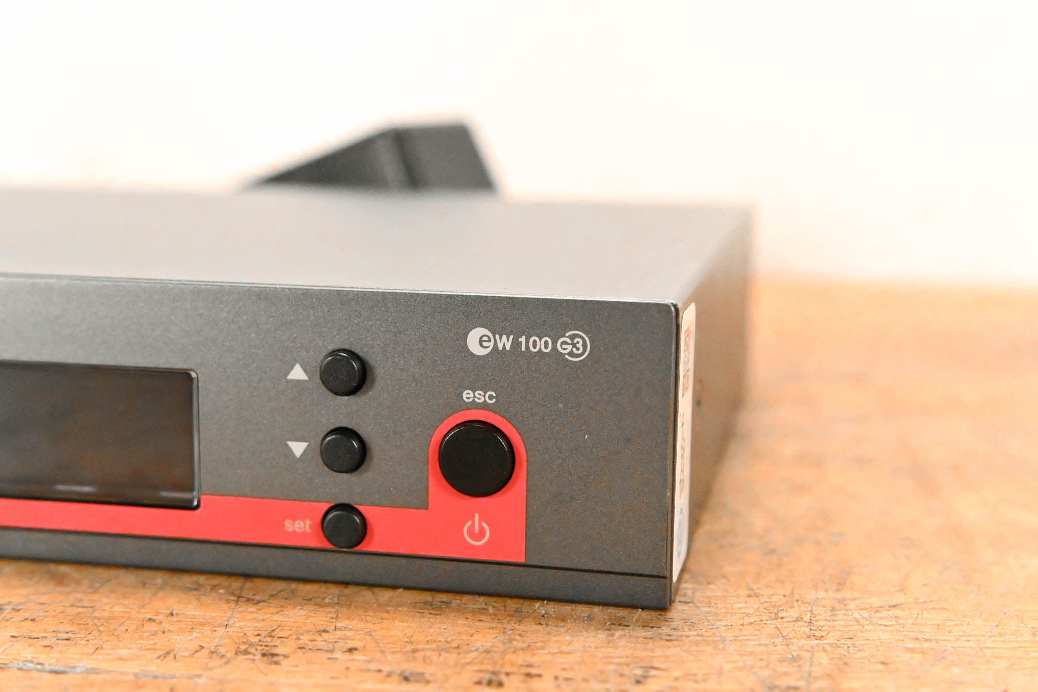 Sennheiser EM 100 G3 Wireless Receiver - A Range: 516-558 MHz