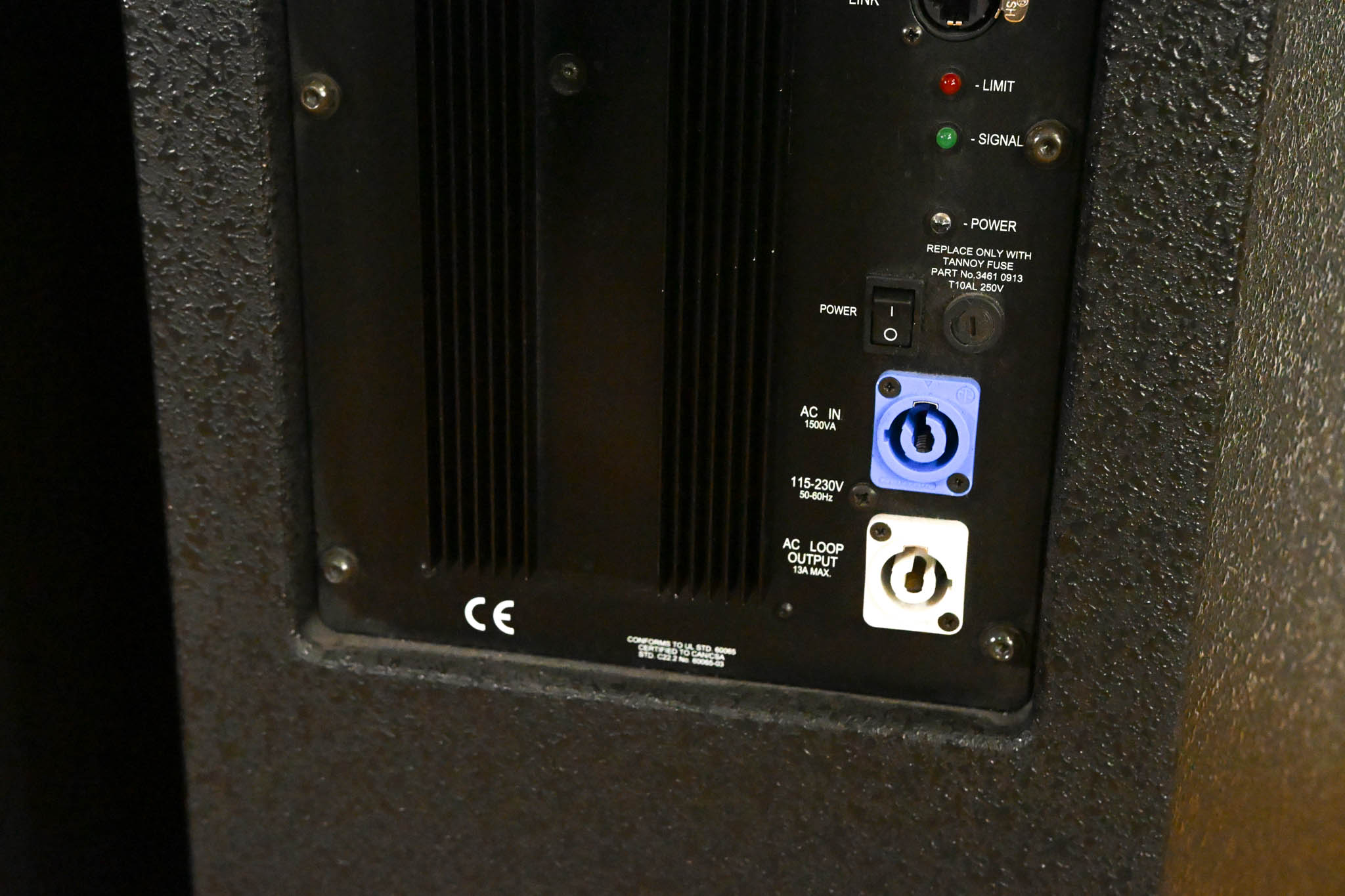 Tannoy VQNET-60 Dual 12" 2400W 3-Way Powered Loudspeaker (PAIR)
