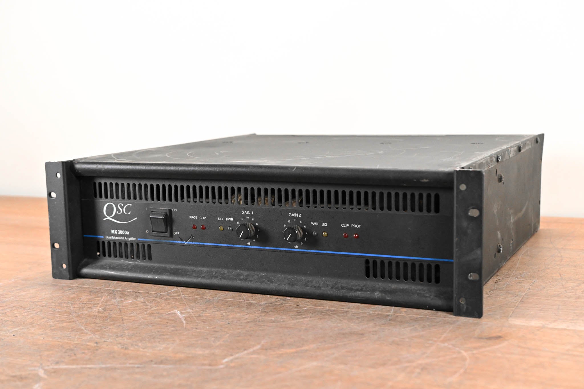 QSC MX 3000a 2-Channel Power Amplifier