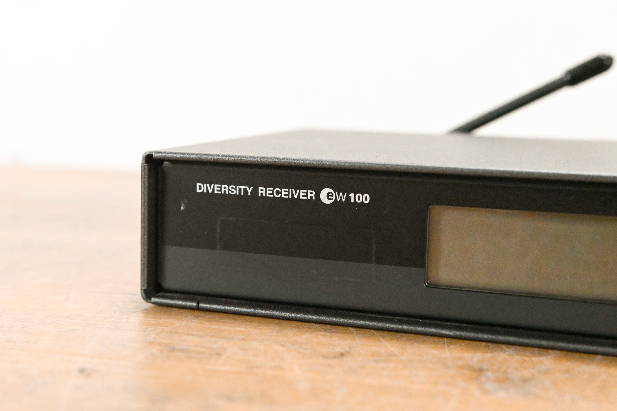Sennheiser EM 100 Wireless Receiver - 518-550 MHz (NO POWER SUPPLY)