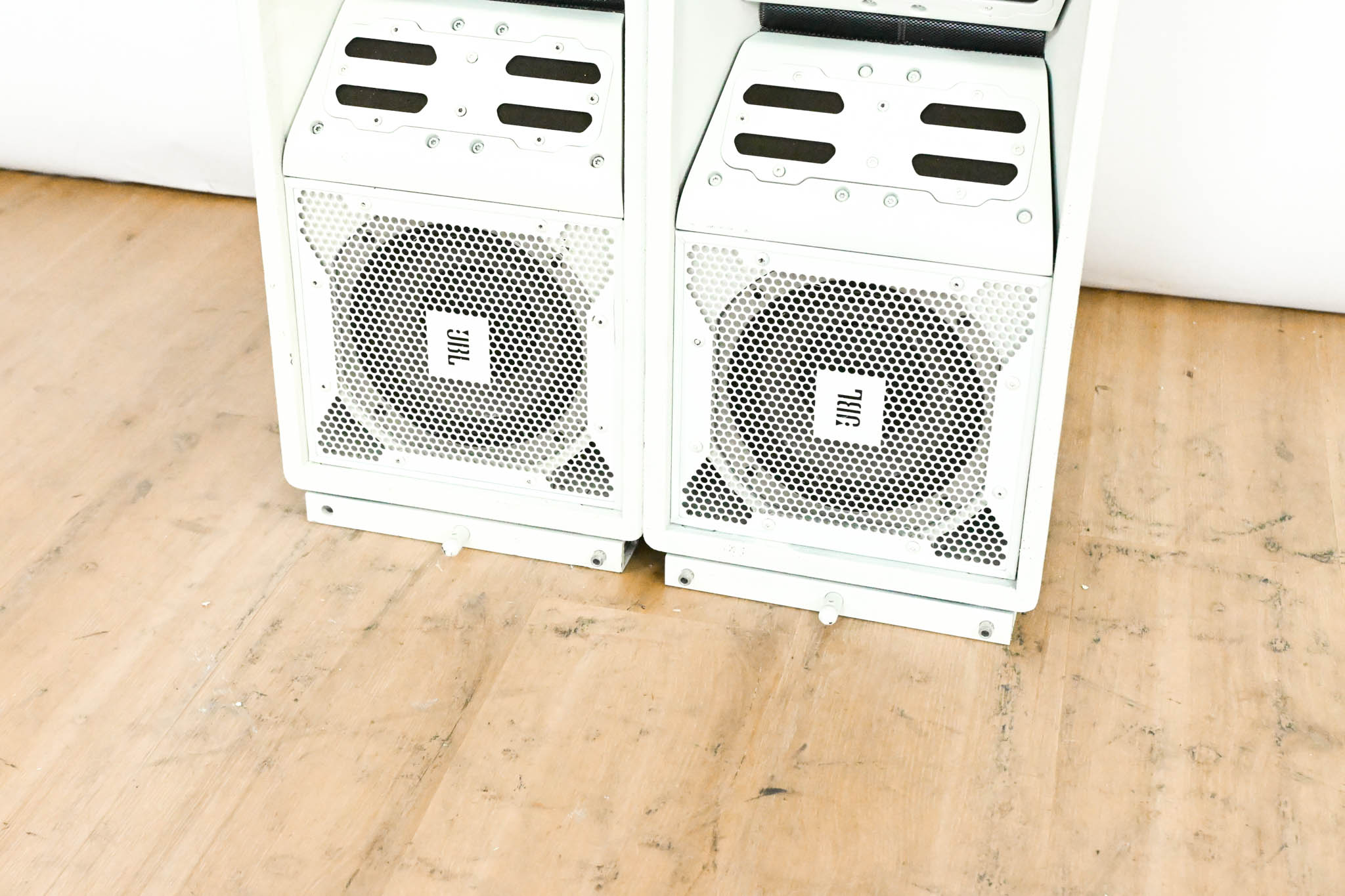 JBL VT4887 Compact Bi-Amplified 3-Way Line Array Element (PAIR)