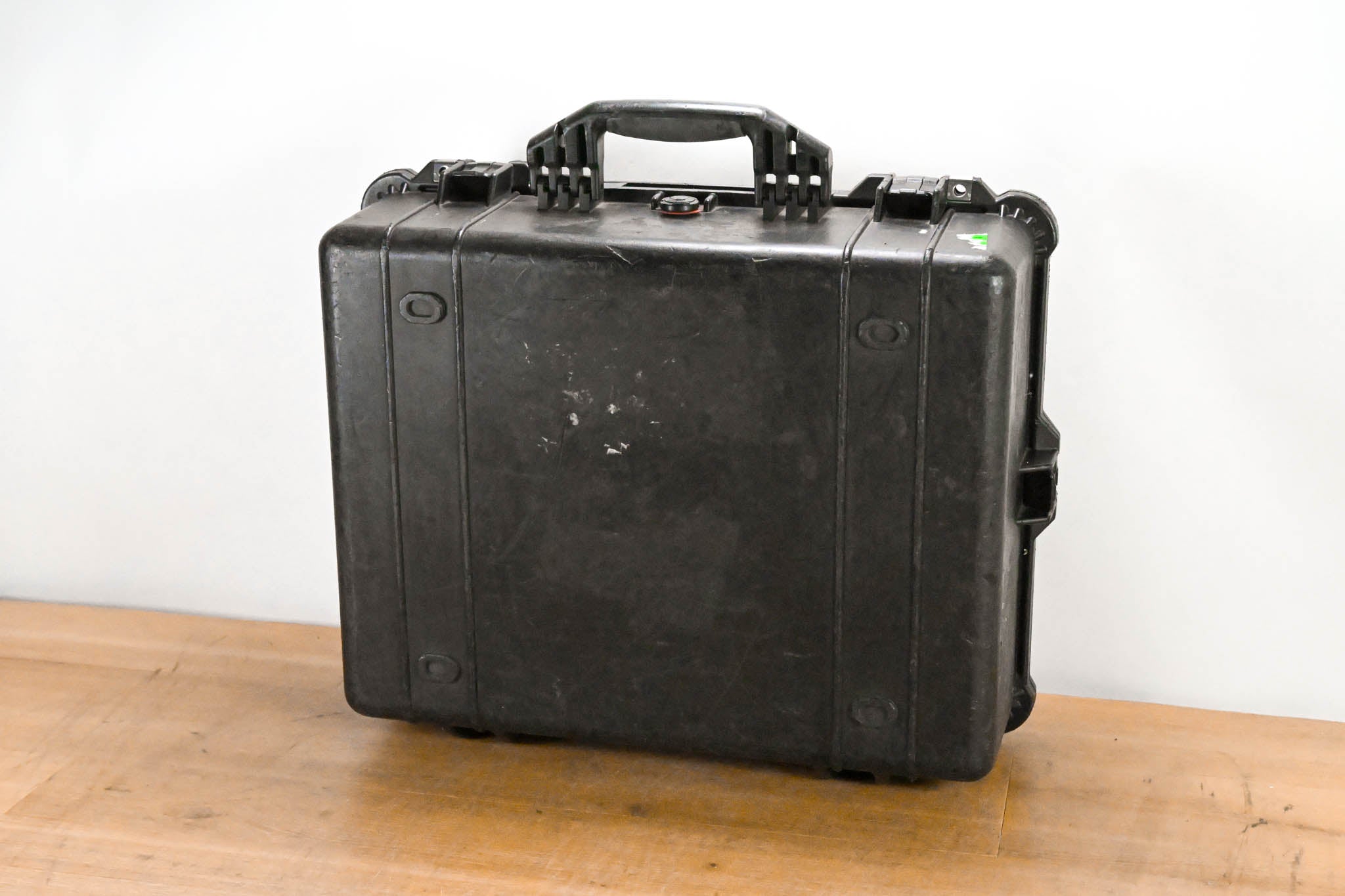Pelican 1600 Protector Case