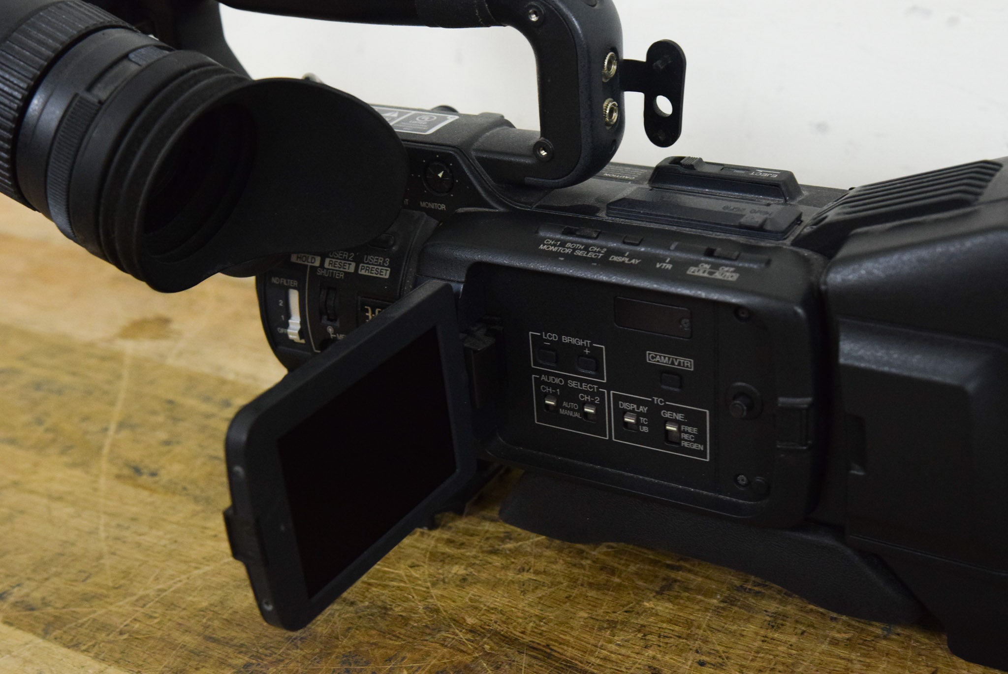 JVC GY-HD200U HDV Camcorder