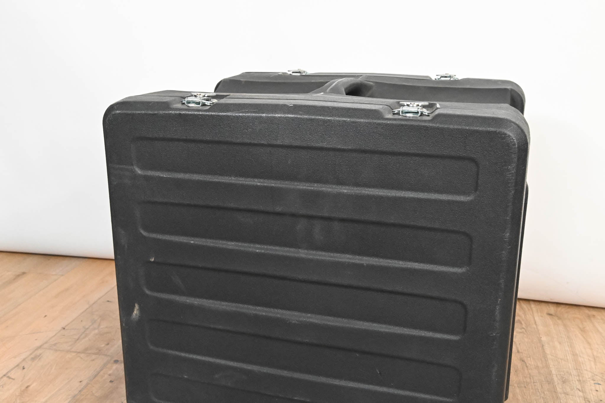 Gator Cases G-PRO-12U-19 12U Molded Audio Rack - 19″ Depth
