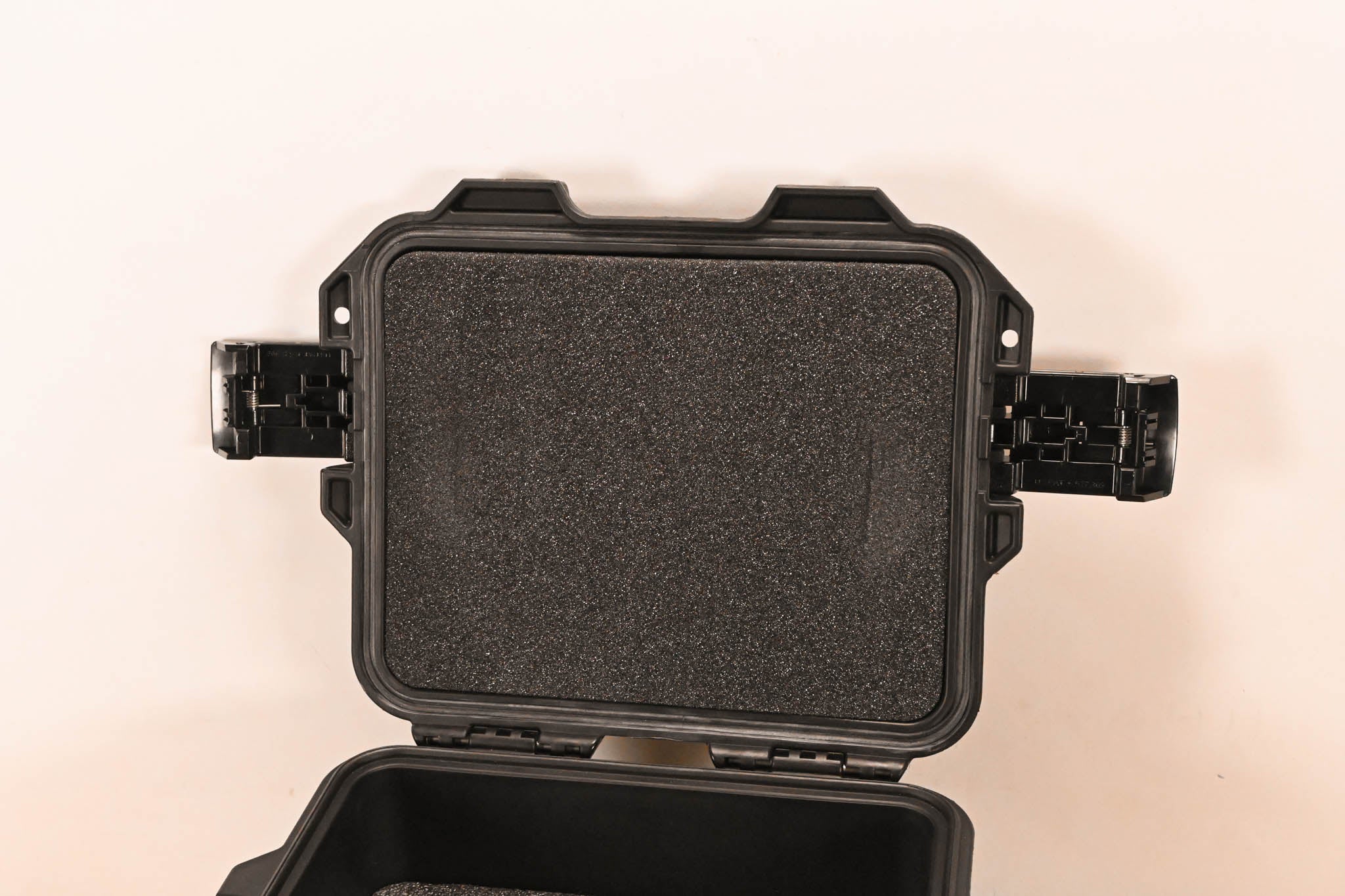 Pelican Storm Case iM2075 - Interior Dimensions: 9.5" x 7.5" x 7.25"
