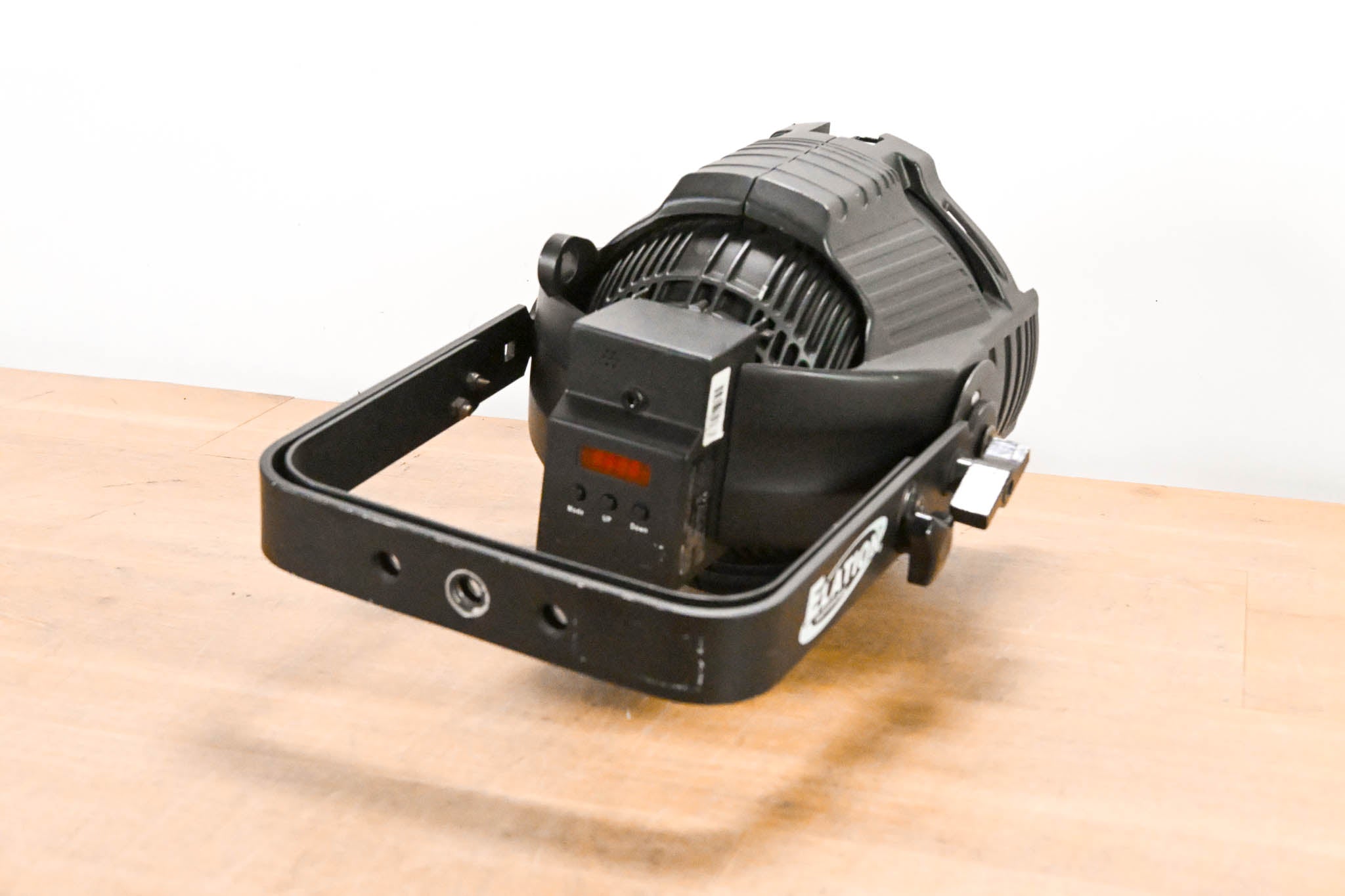 Elation OPTI TRI PAR 18 x 3W Tri Color LED Par