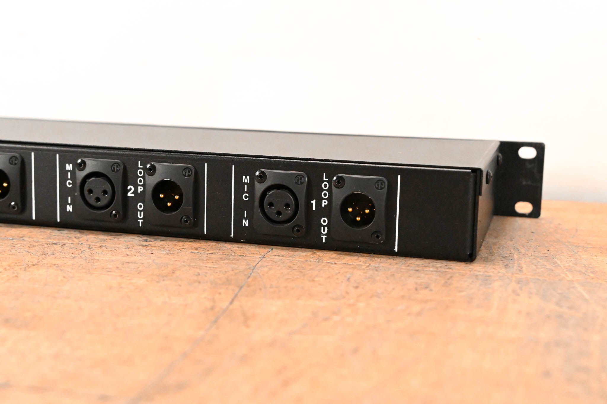 Horizon MS-4 4-Channel Rackmount Mic Splitter