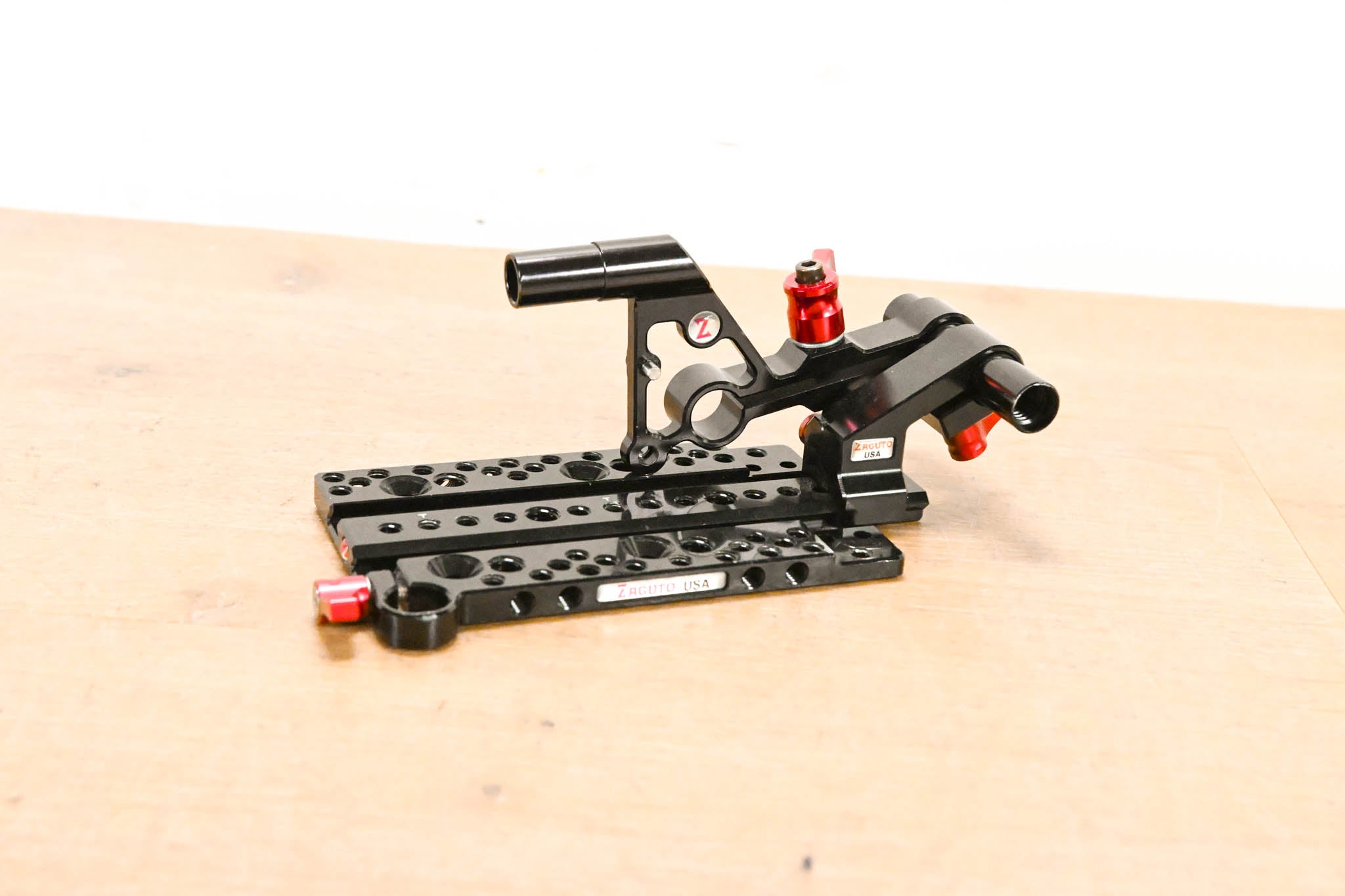 Zacuto Z-C2TP C200 Top Plate with Riser Bracket & Rods