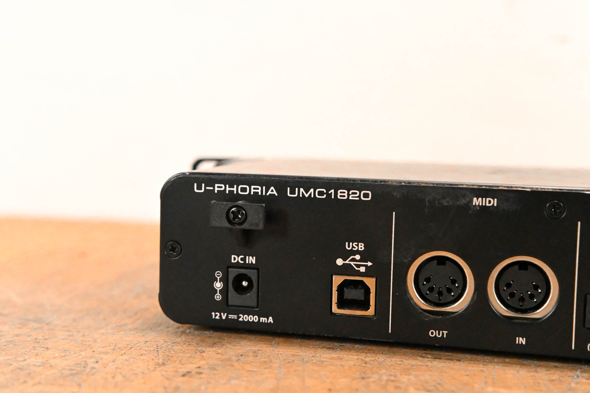 Behringer U-Phoria UMC1820 USB Audio Interface (NO POWER SUPPLY)