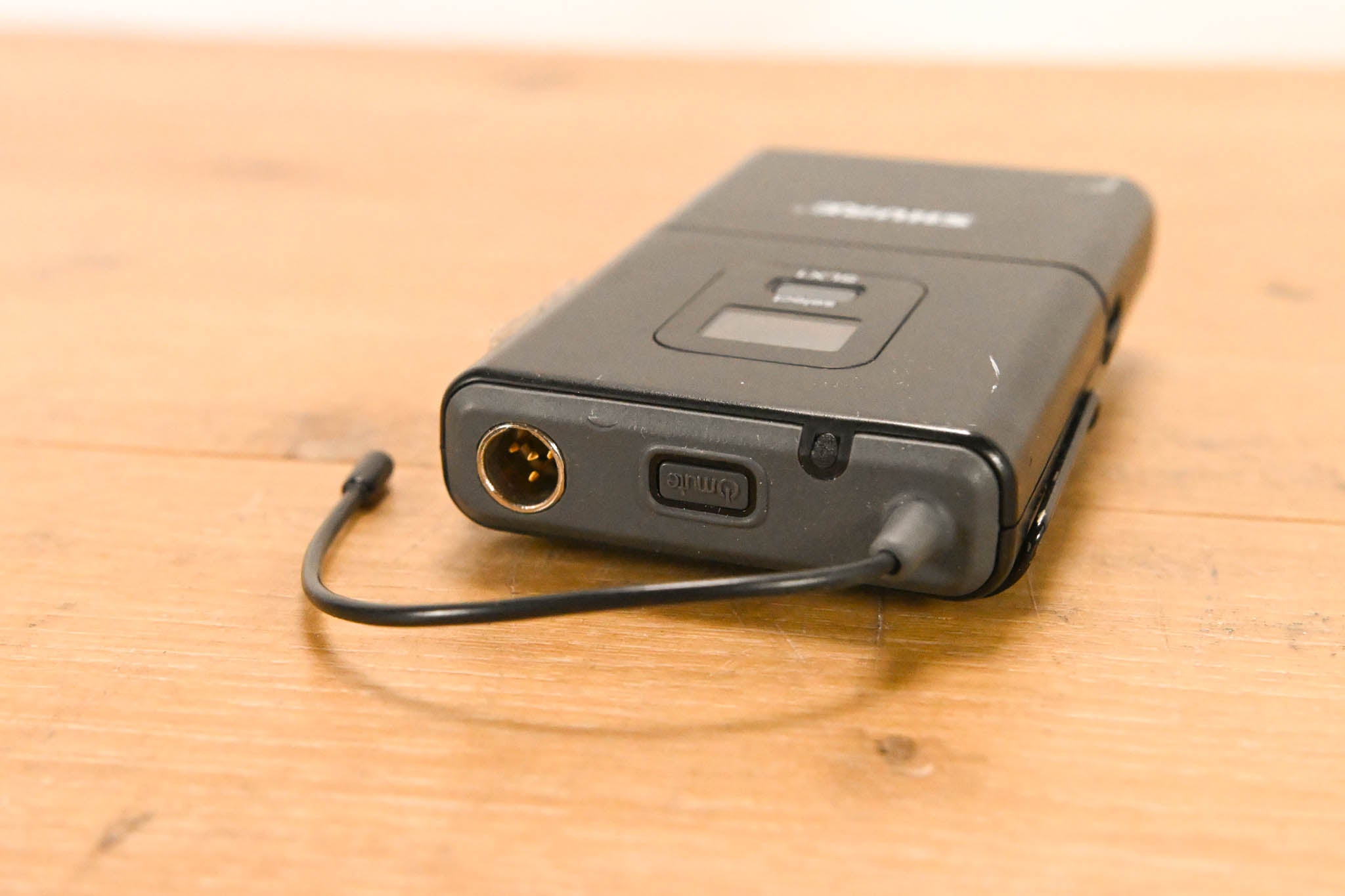 Shure SLX14 Bodypack Wireless System - J3 Band (NO POWER SUPPLY)